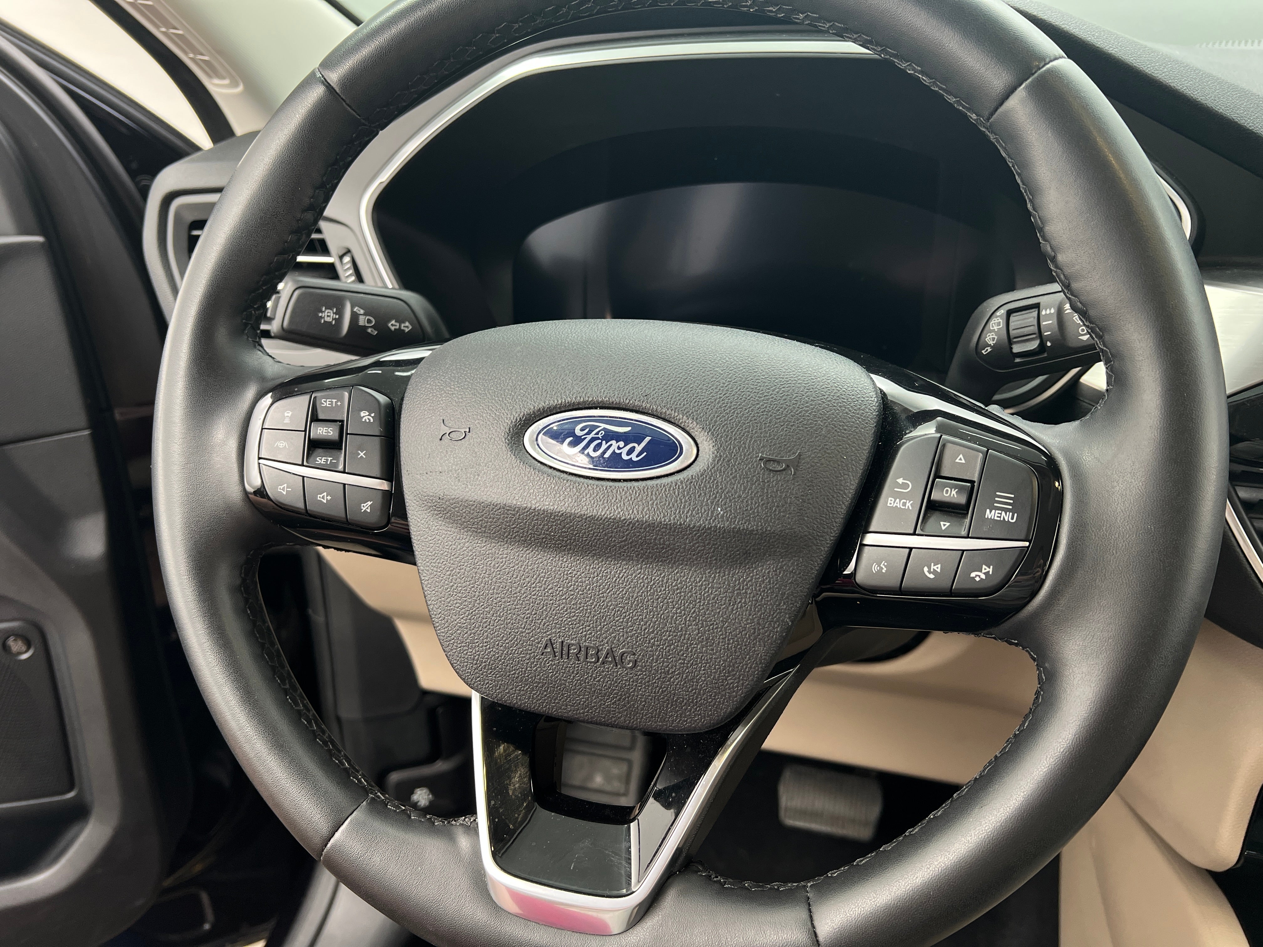 2021 Ford Escape Titanium Hybrid 5