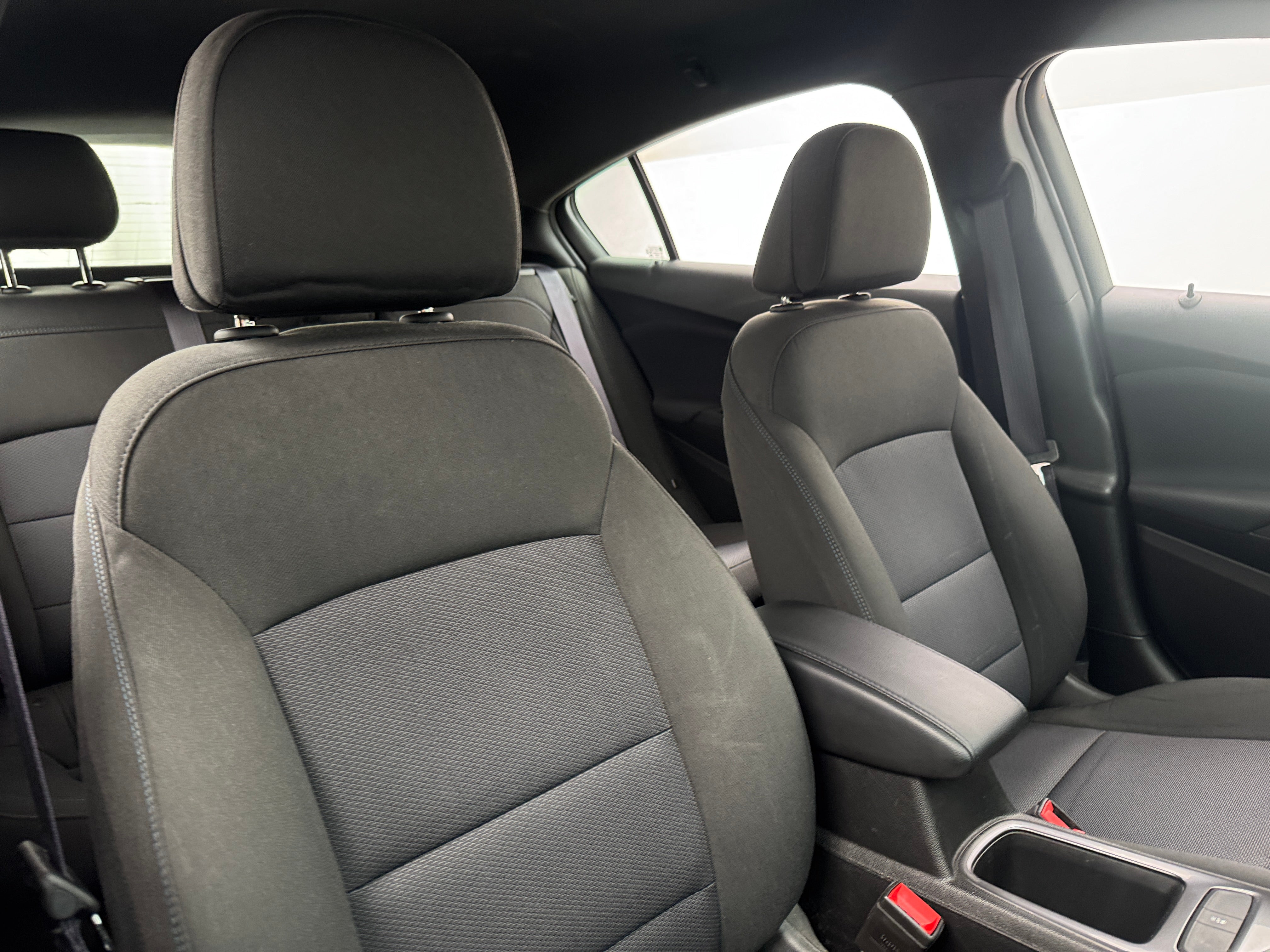 2017 Chevrolet Cruze LT 2