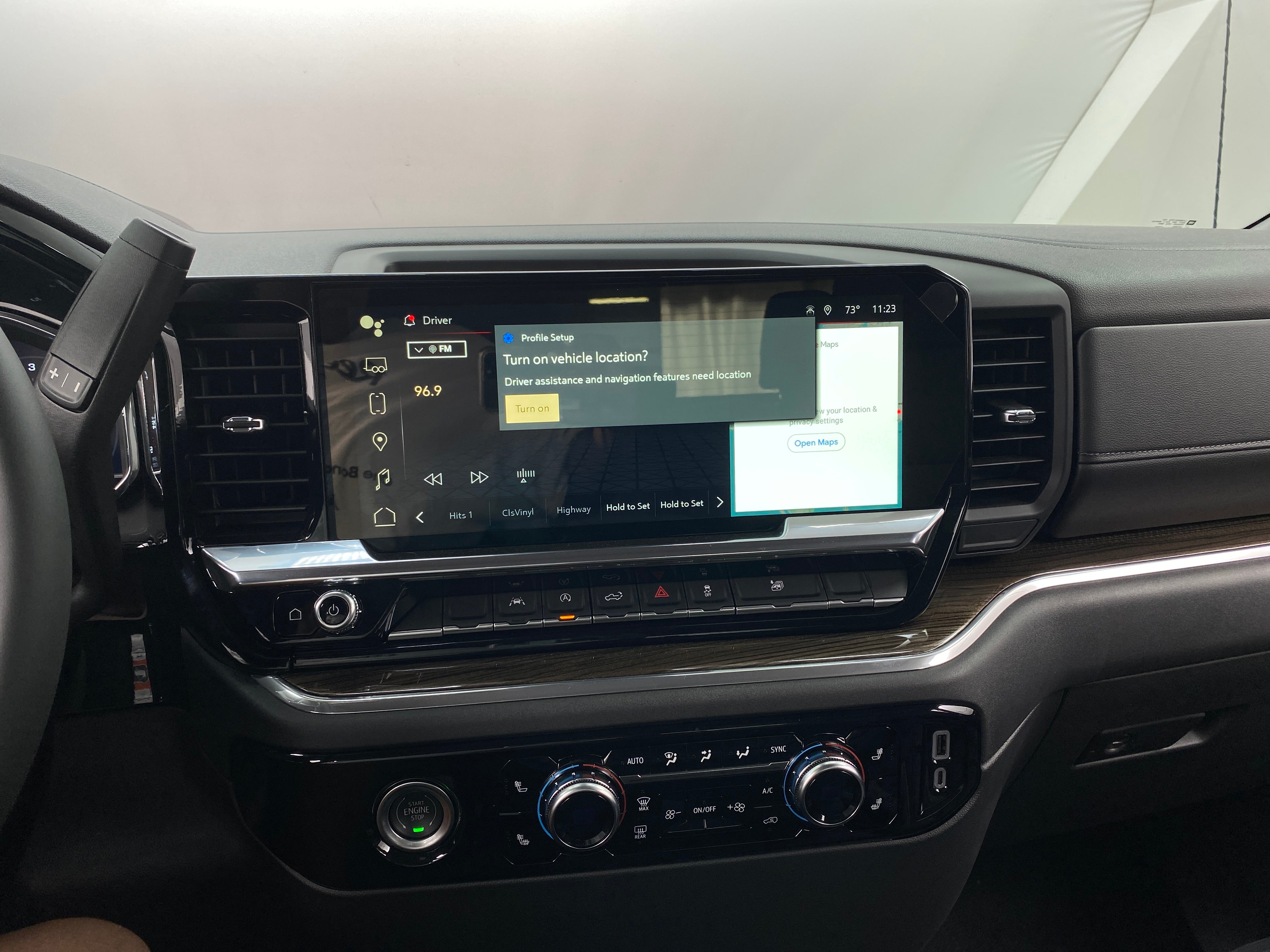 2024 GMC Sierra 1500 Elevation 4