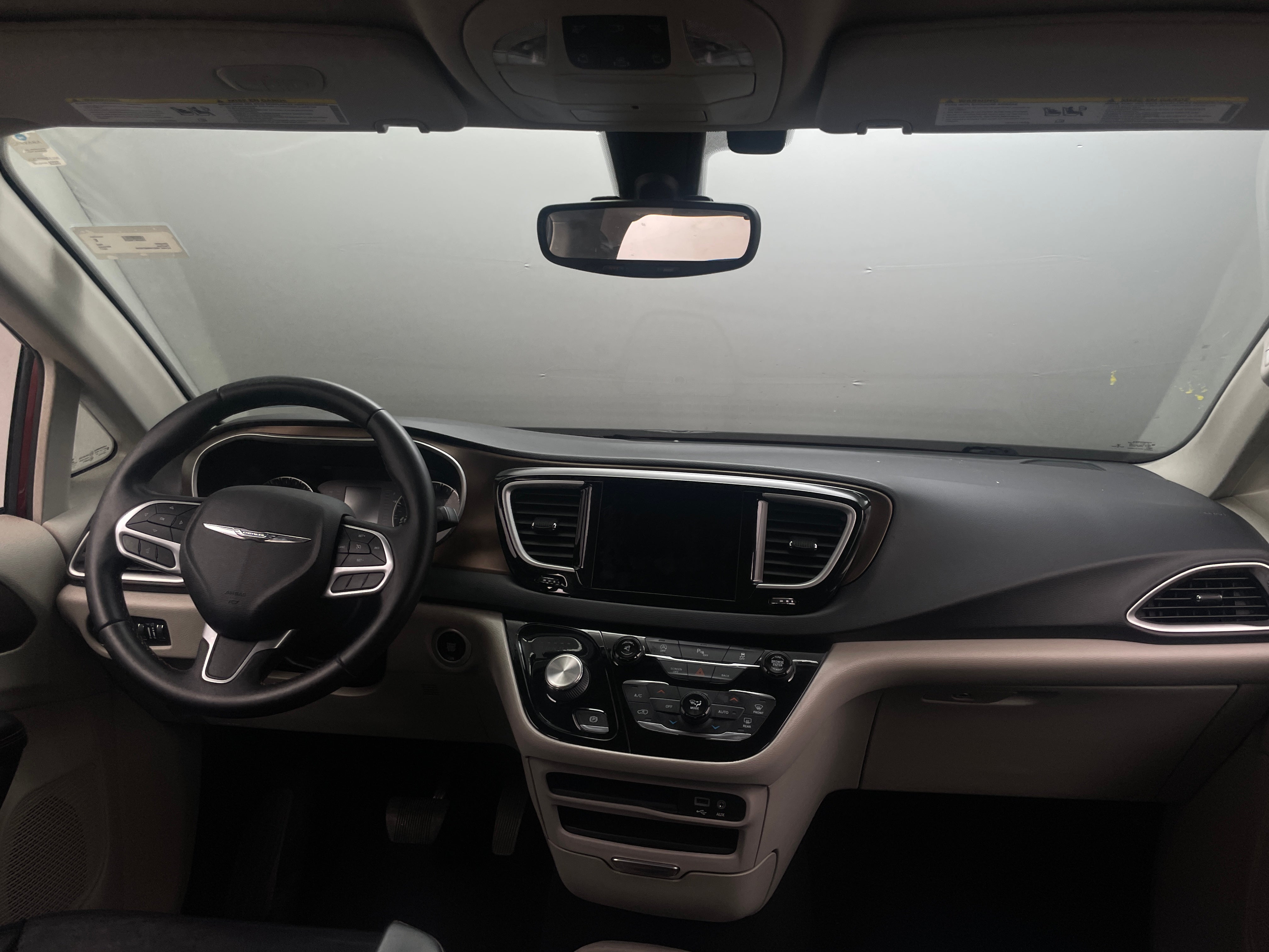 2017 Chrysler Pacifica Touring L 2