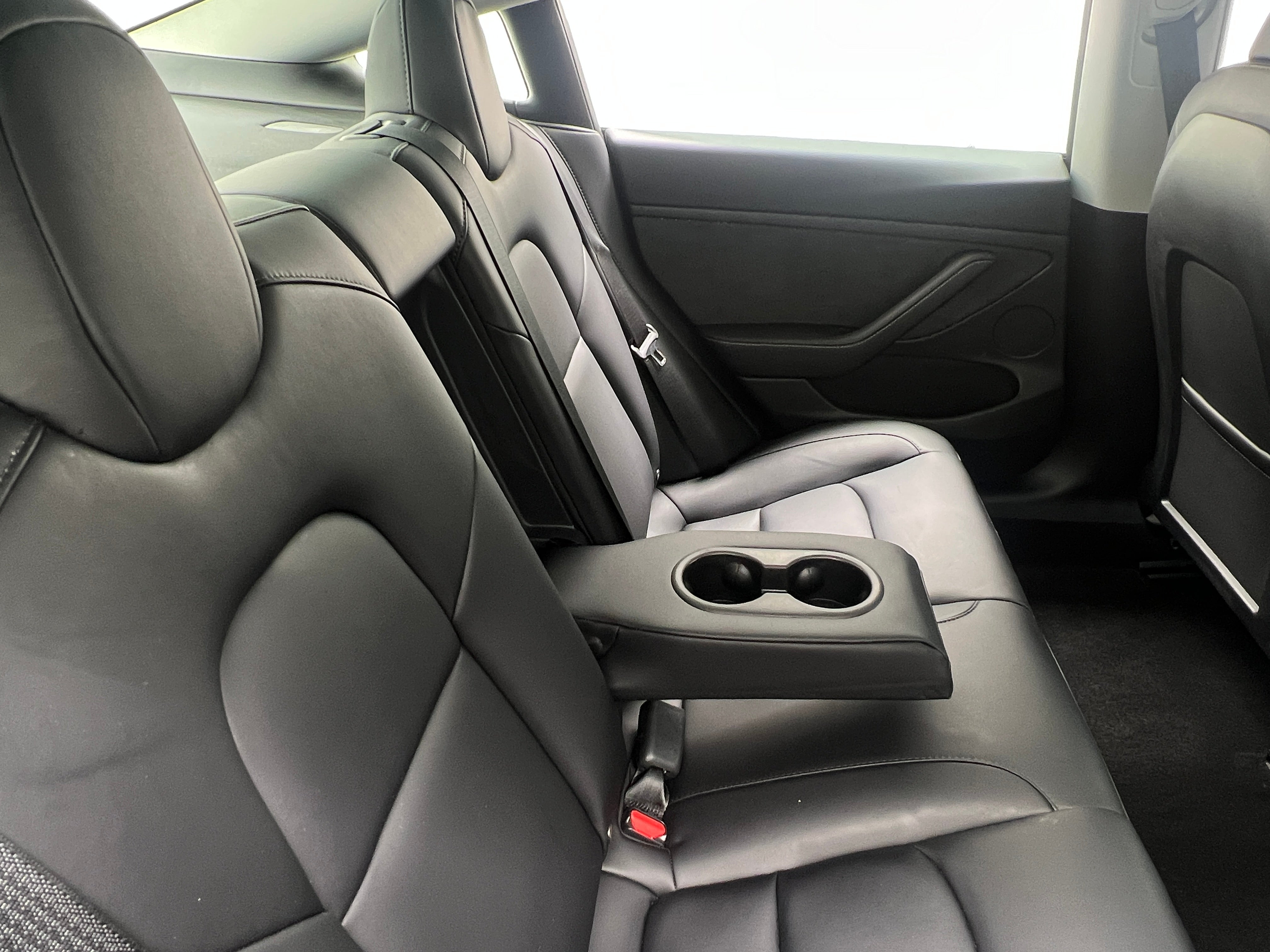 2022 Tesla Model 3 Standard Range 5