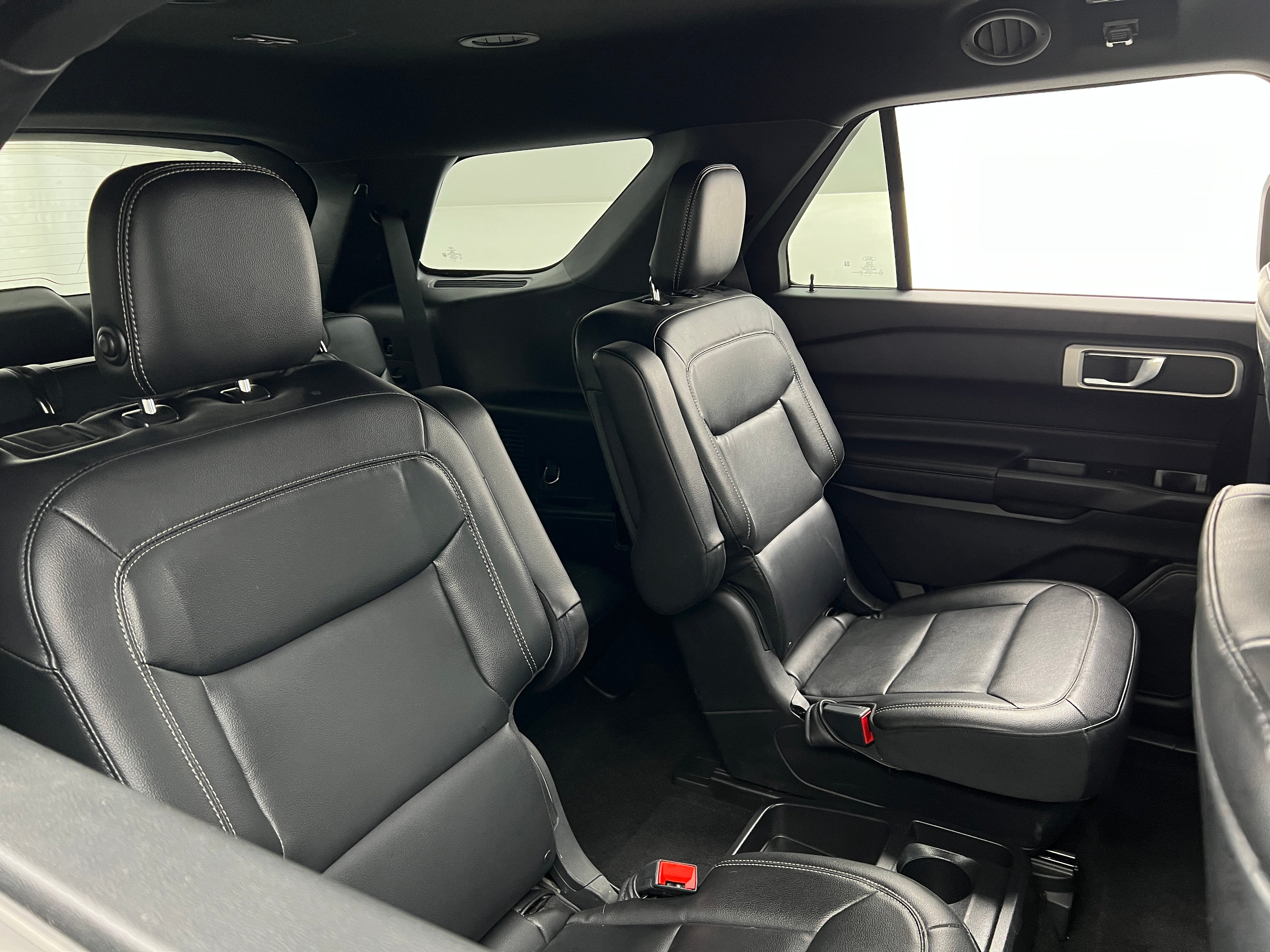 2020 Ford Explorer XLT 6