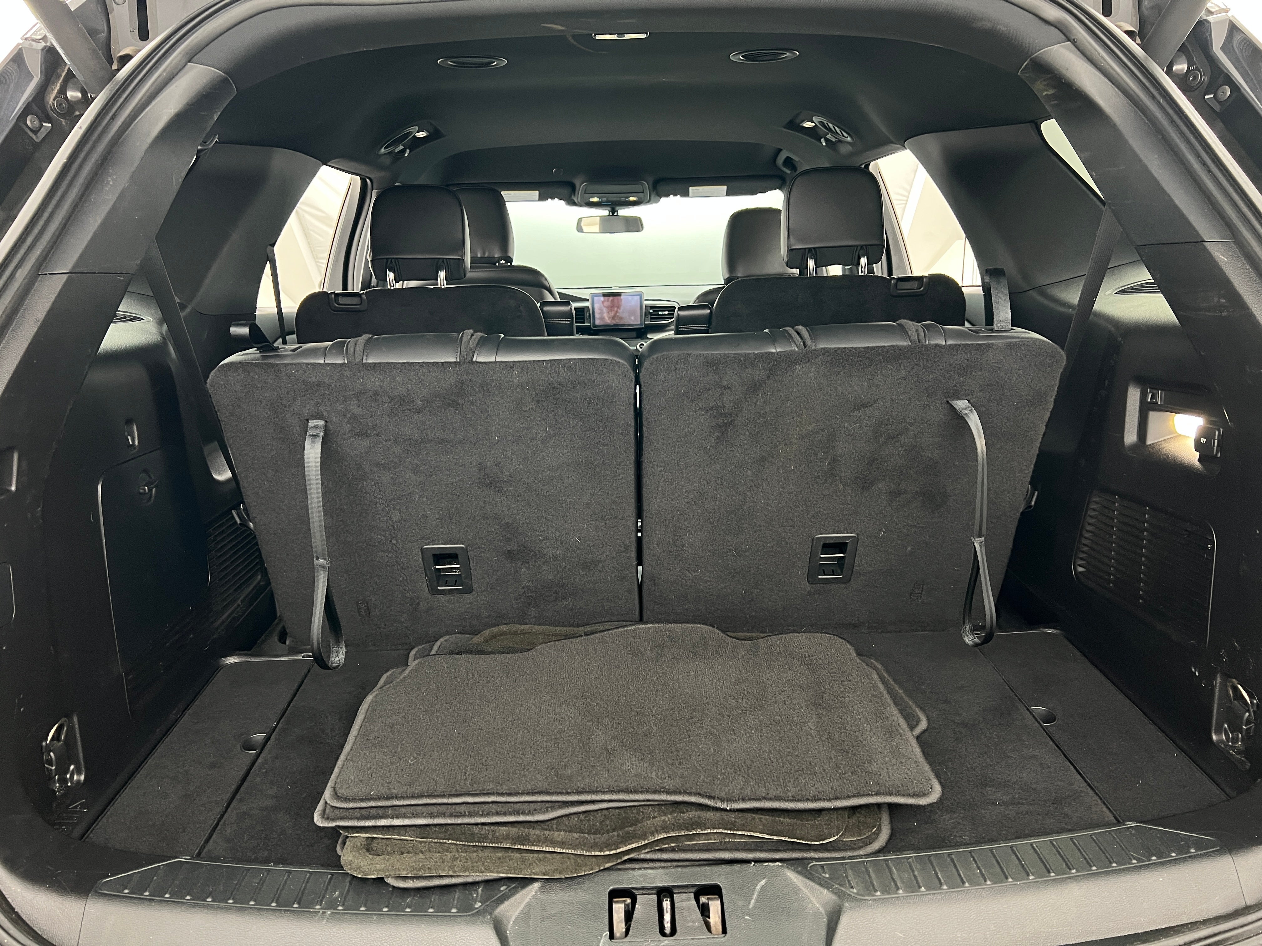 2020 Ford Explorer XLT 7