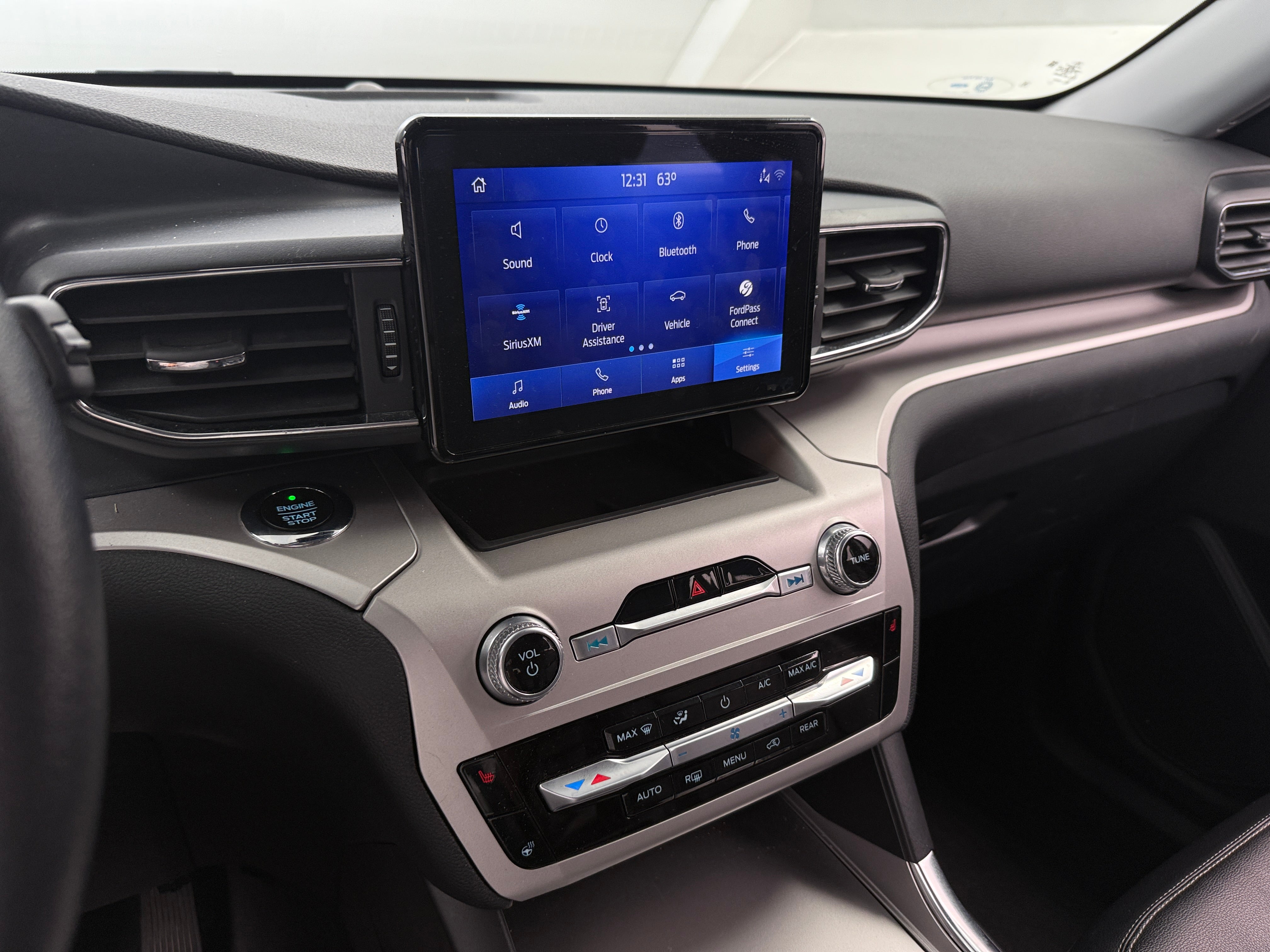 2021 Ford Explorer XLT 4