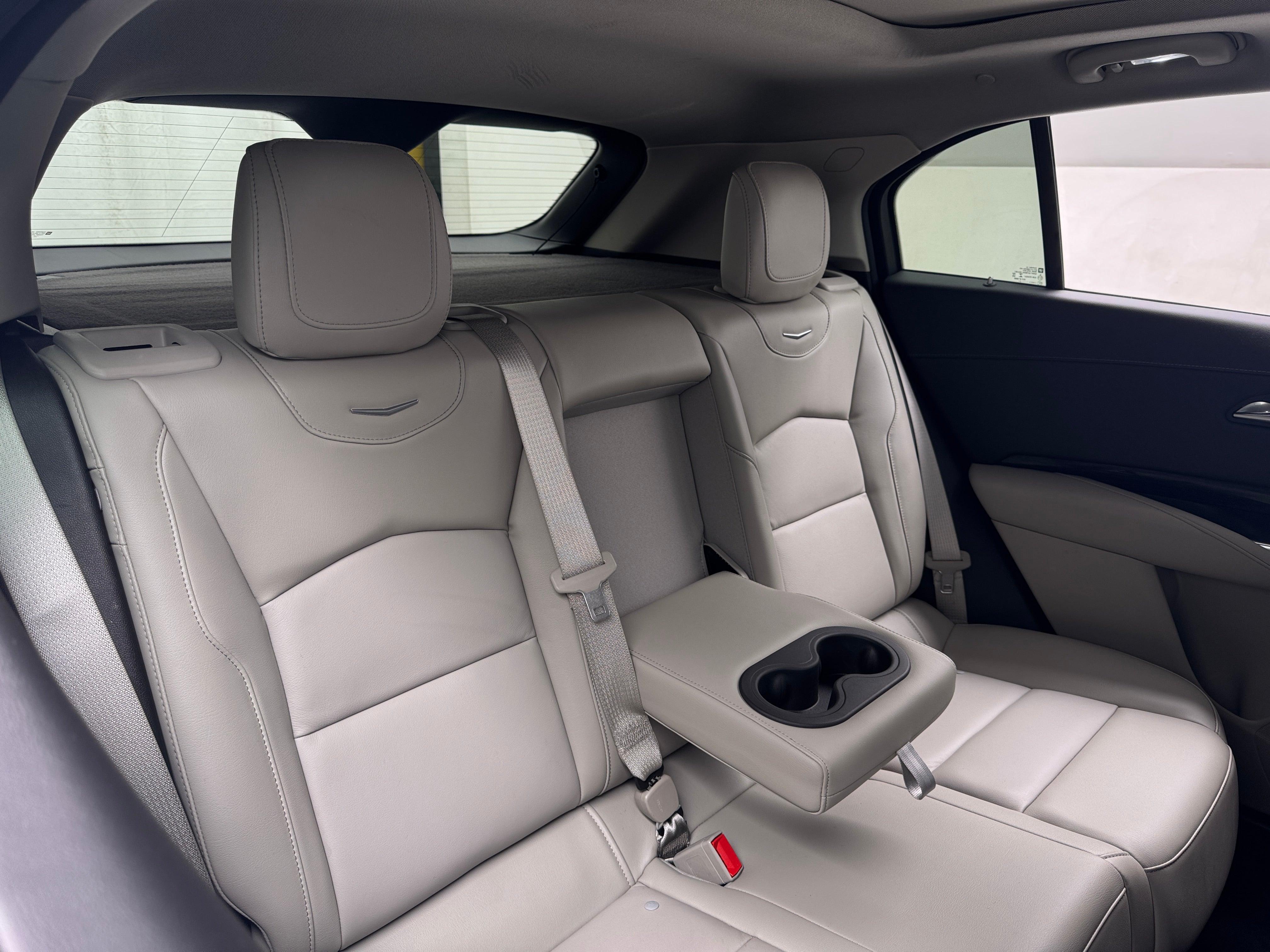 2022 Cadillac XT4 Premium Luxury 5