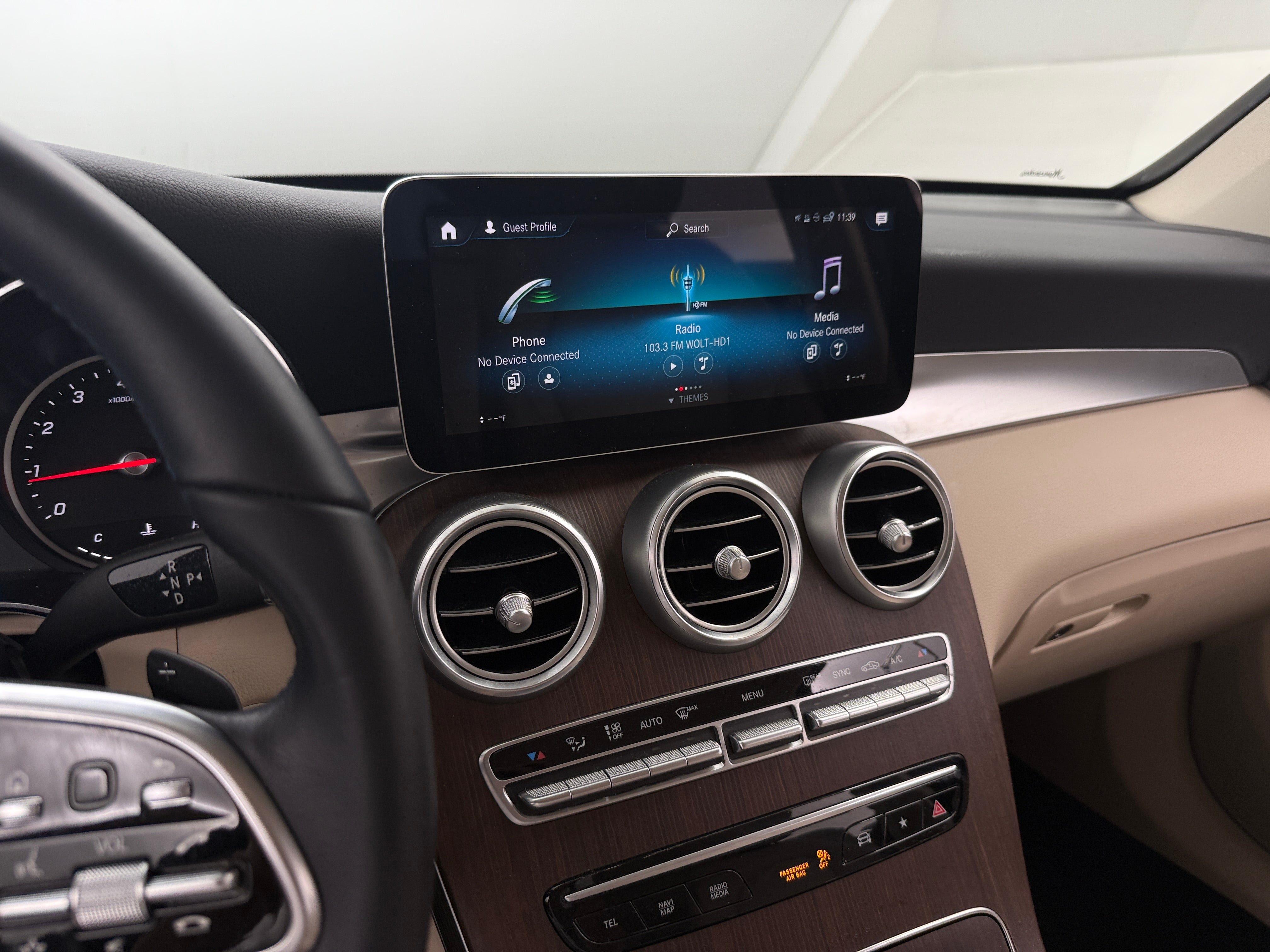 2021 Mercedes-Benz GLC 300 3