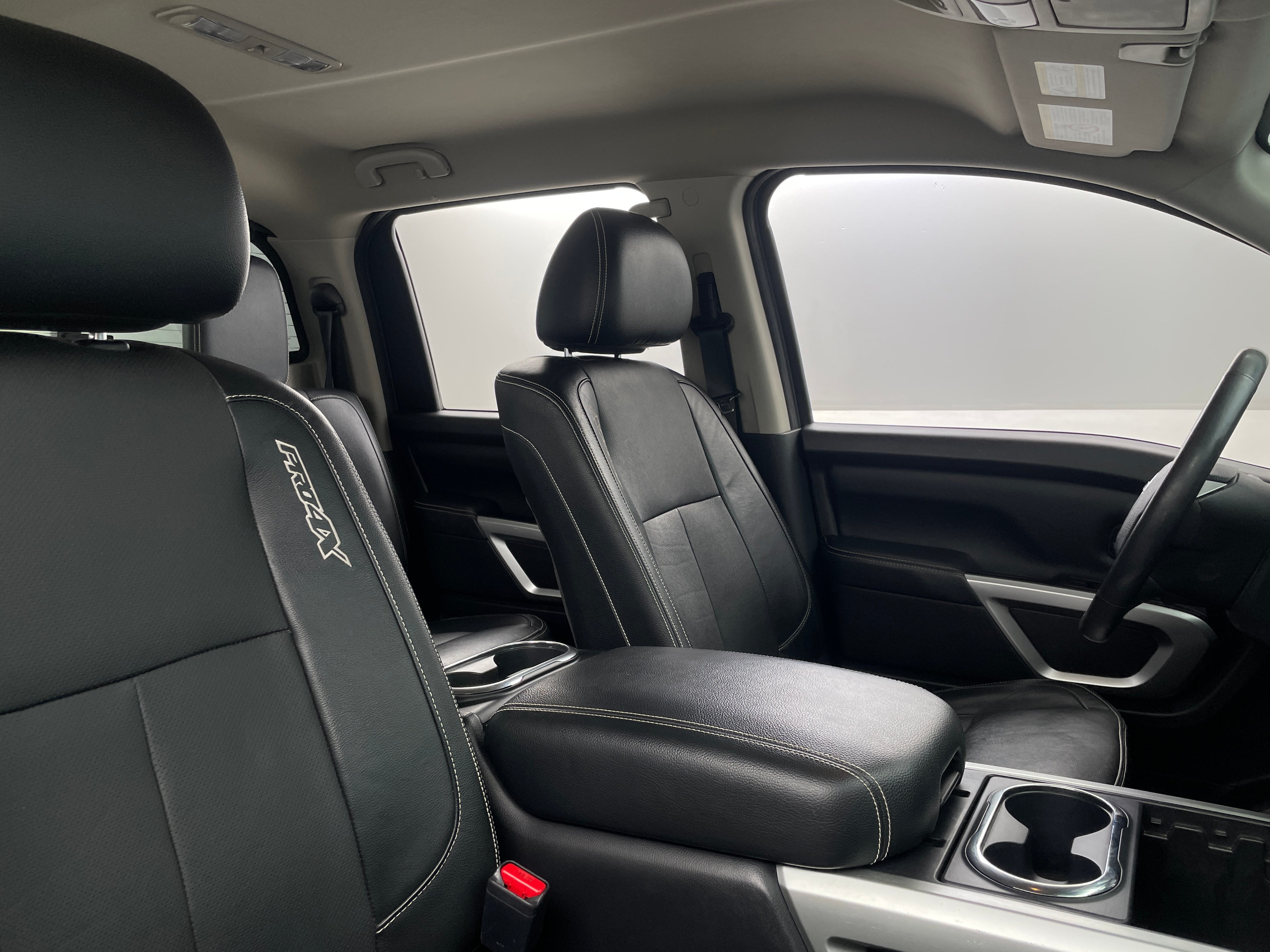 2017 Nissan Titan PRO-4X 2