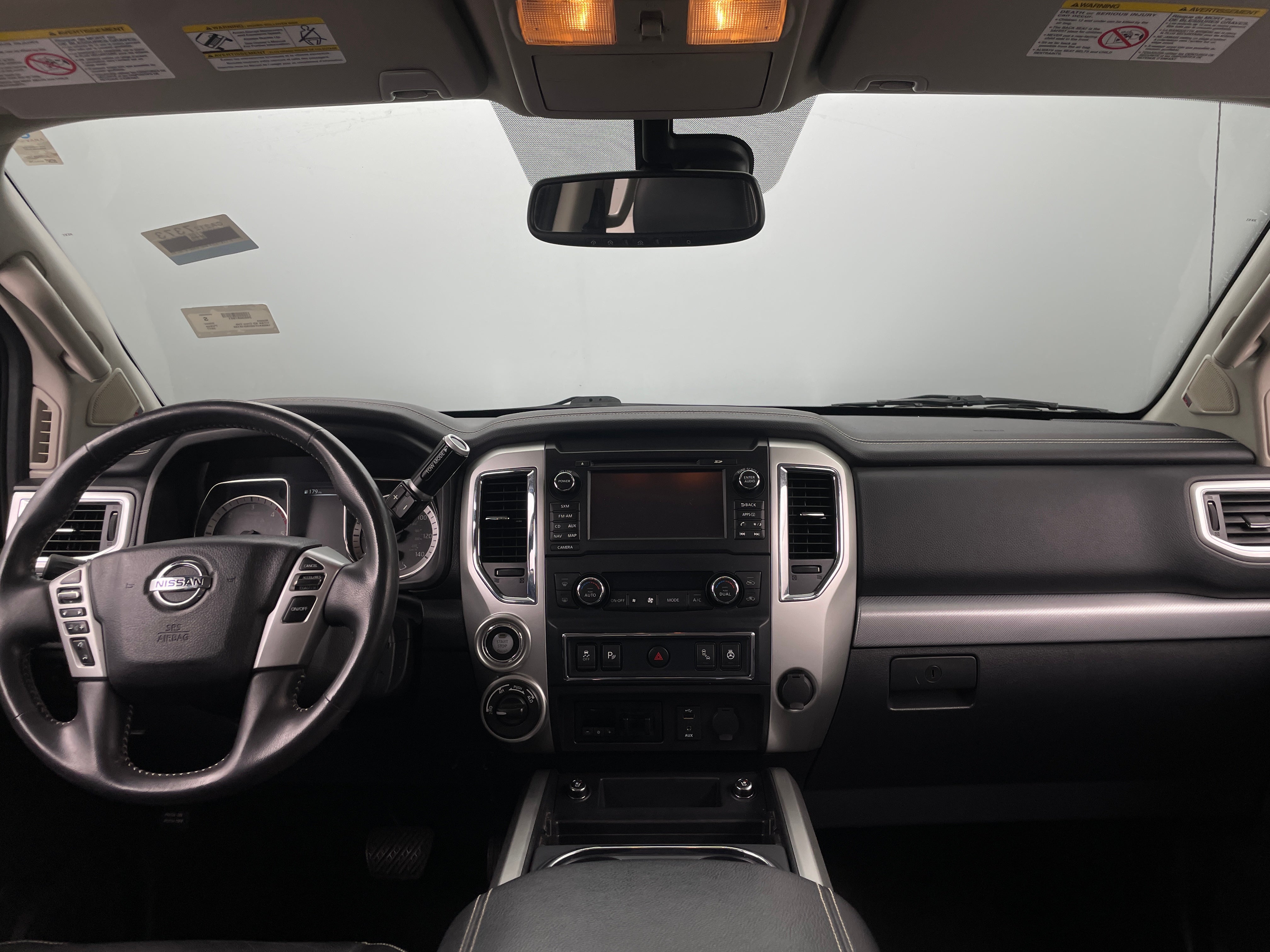 2017 Nissan Titan PRO-4X 3