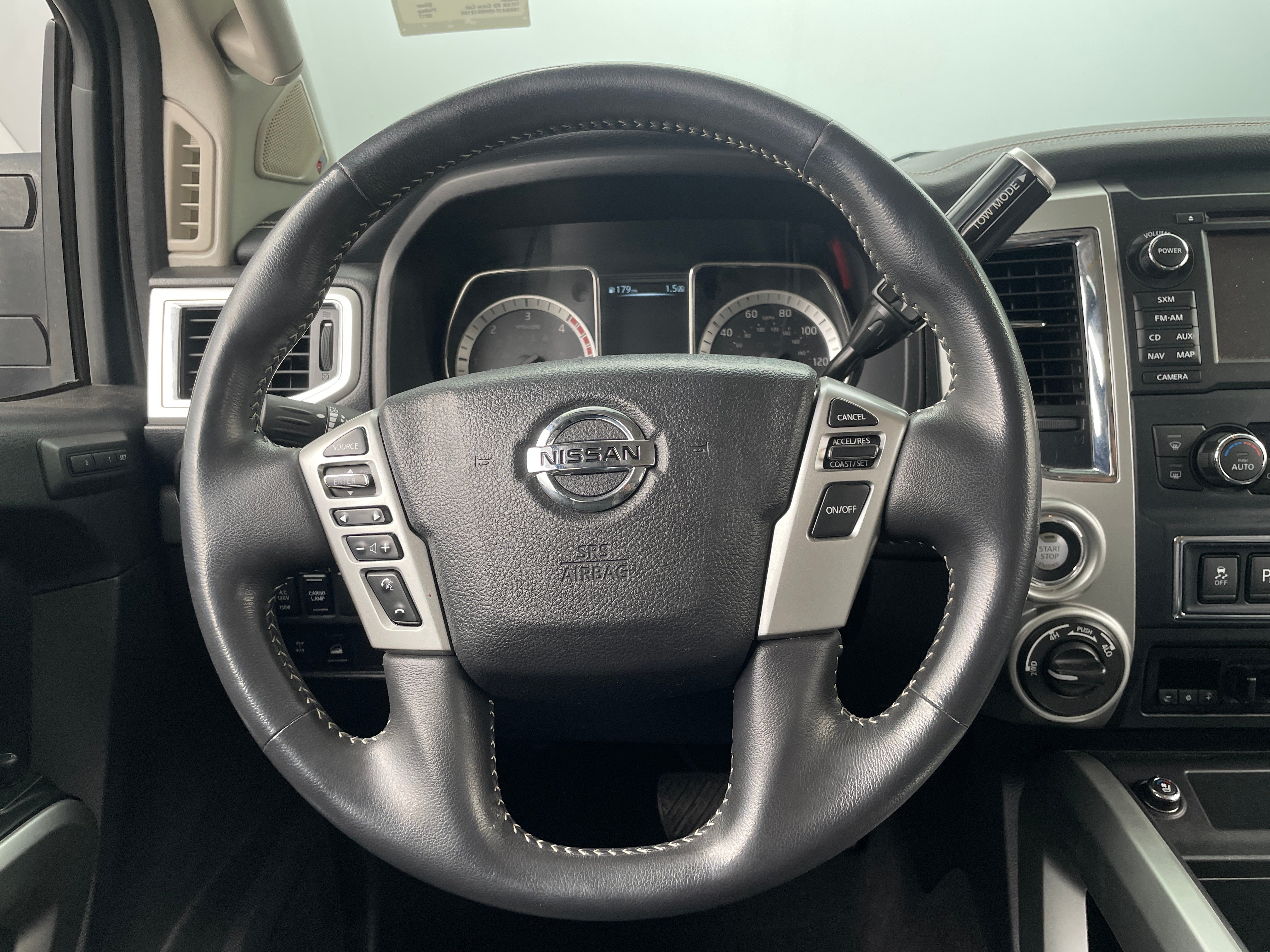 2017 Nissan Titan PRO-4X 5