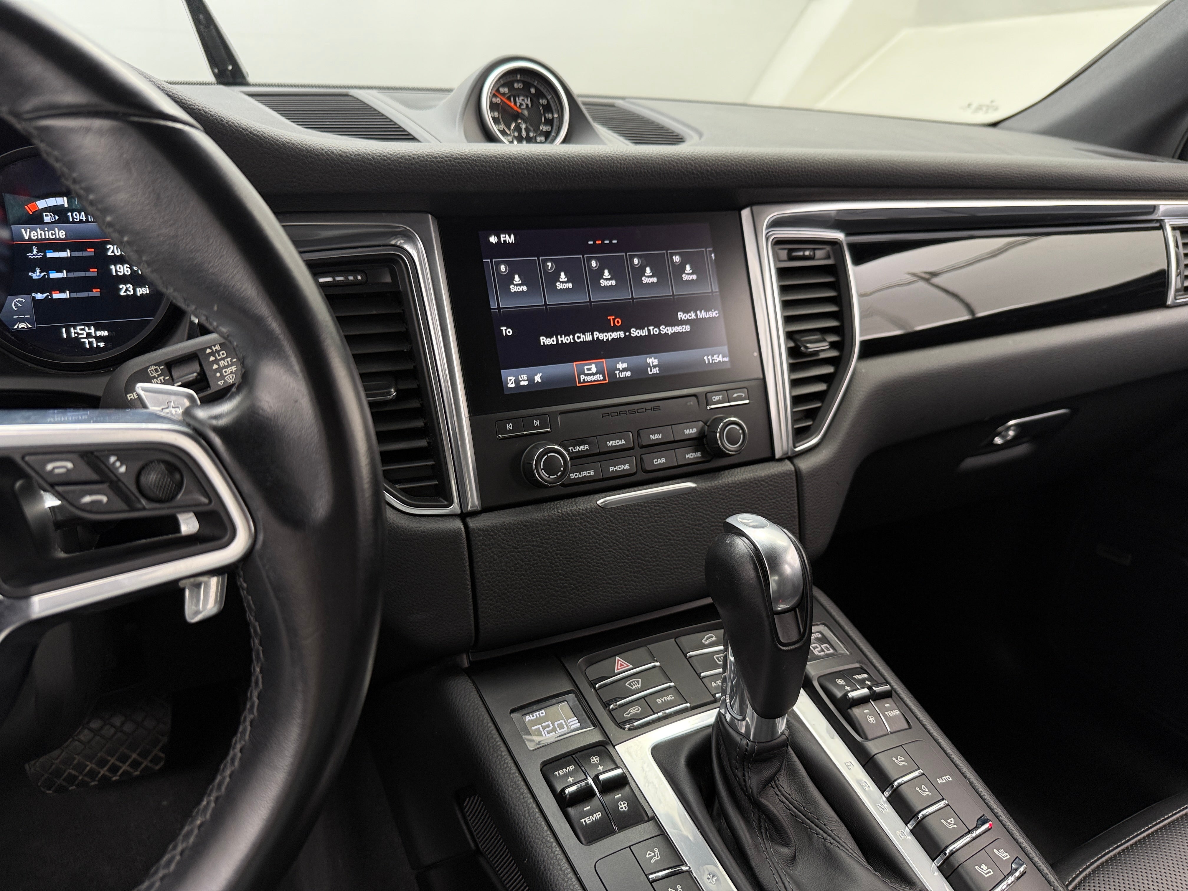 2018 Porsche Macan Sport Edition 3