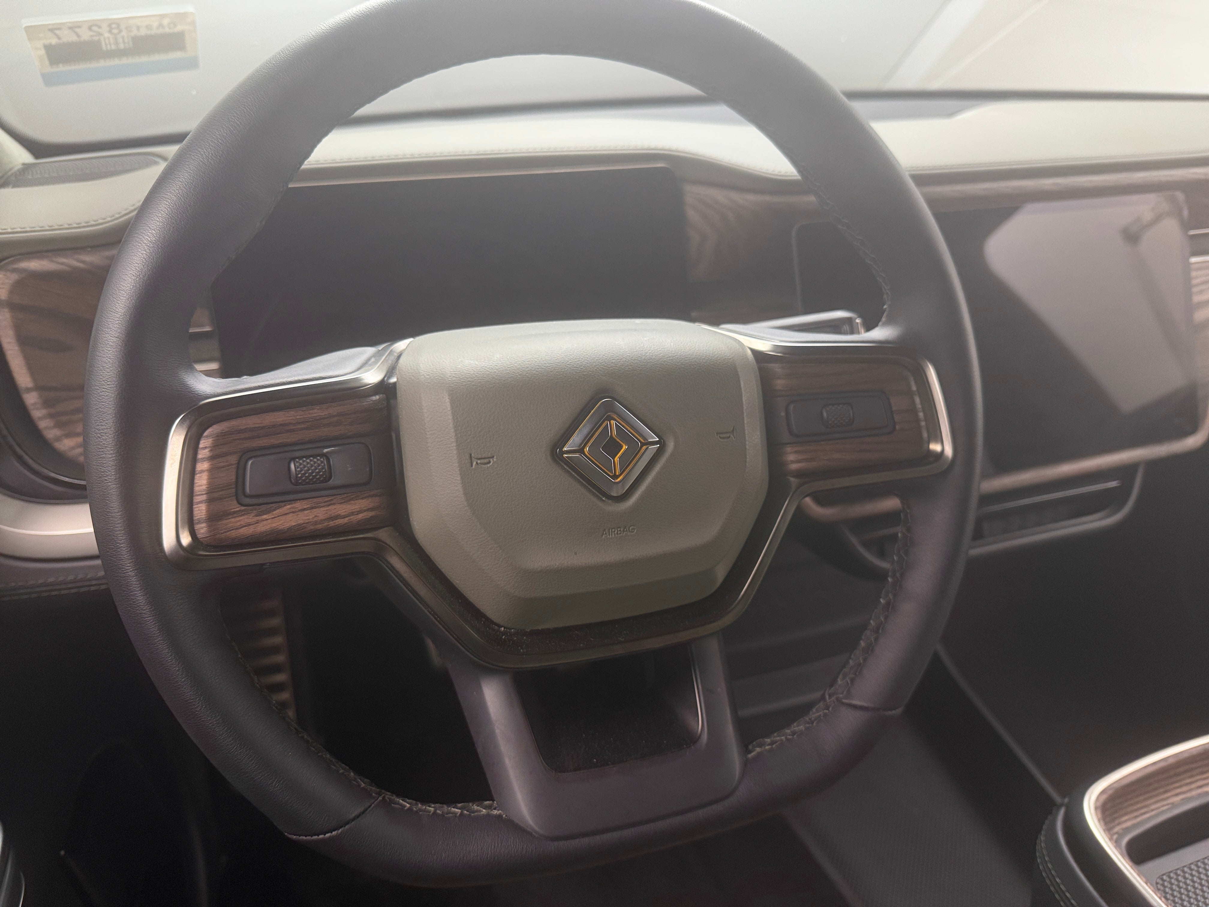 2022 Rivian R1S Launch Edition 4