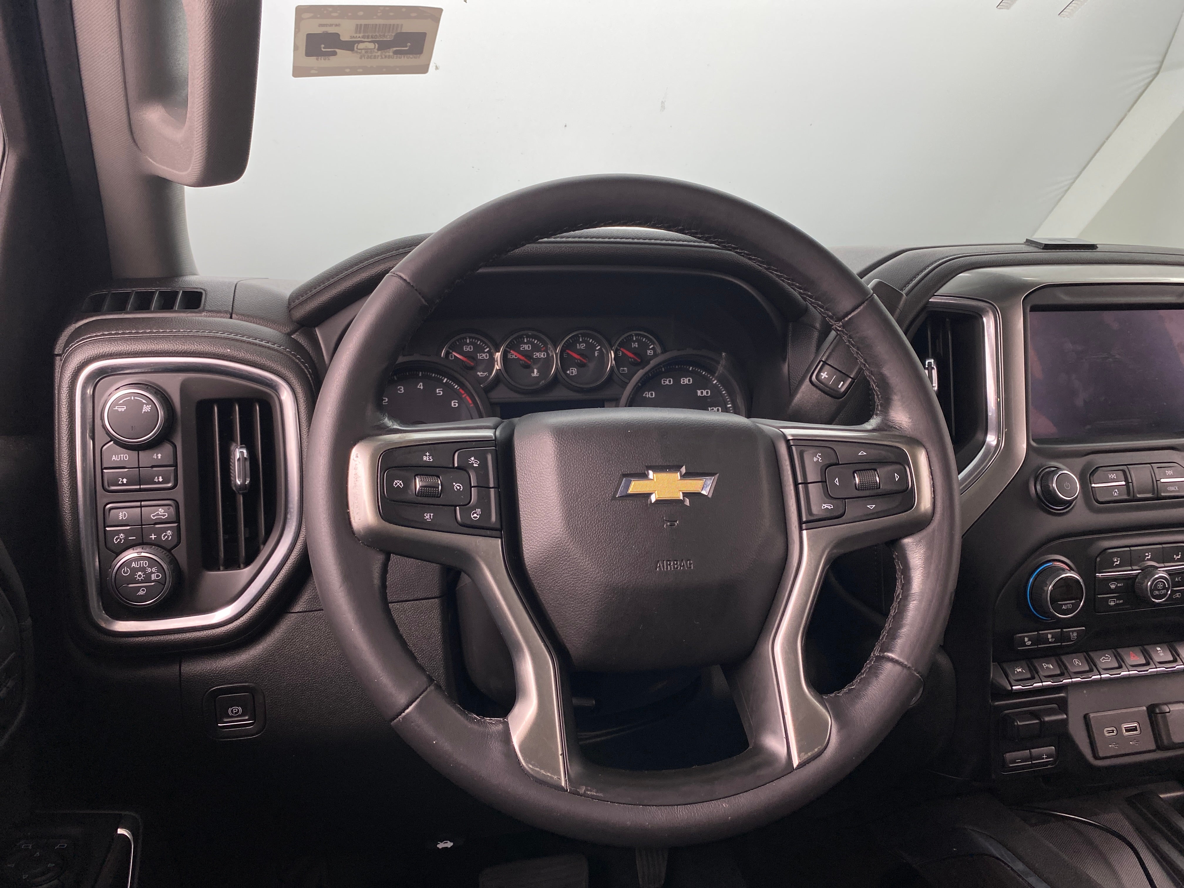 2019 Chevrolet Silverado 1500 LTZ 4