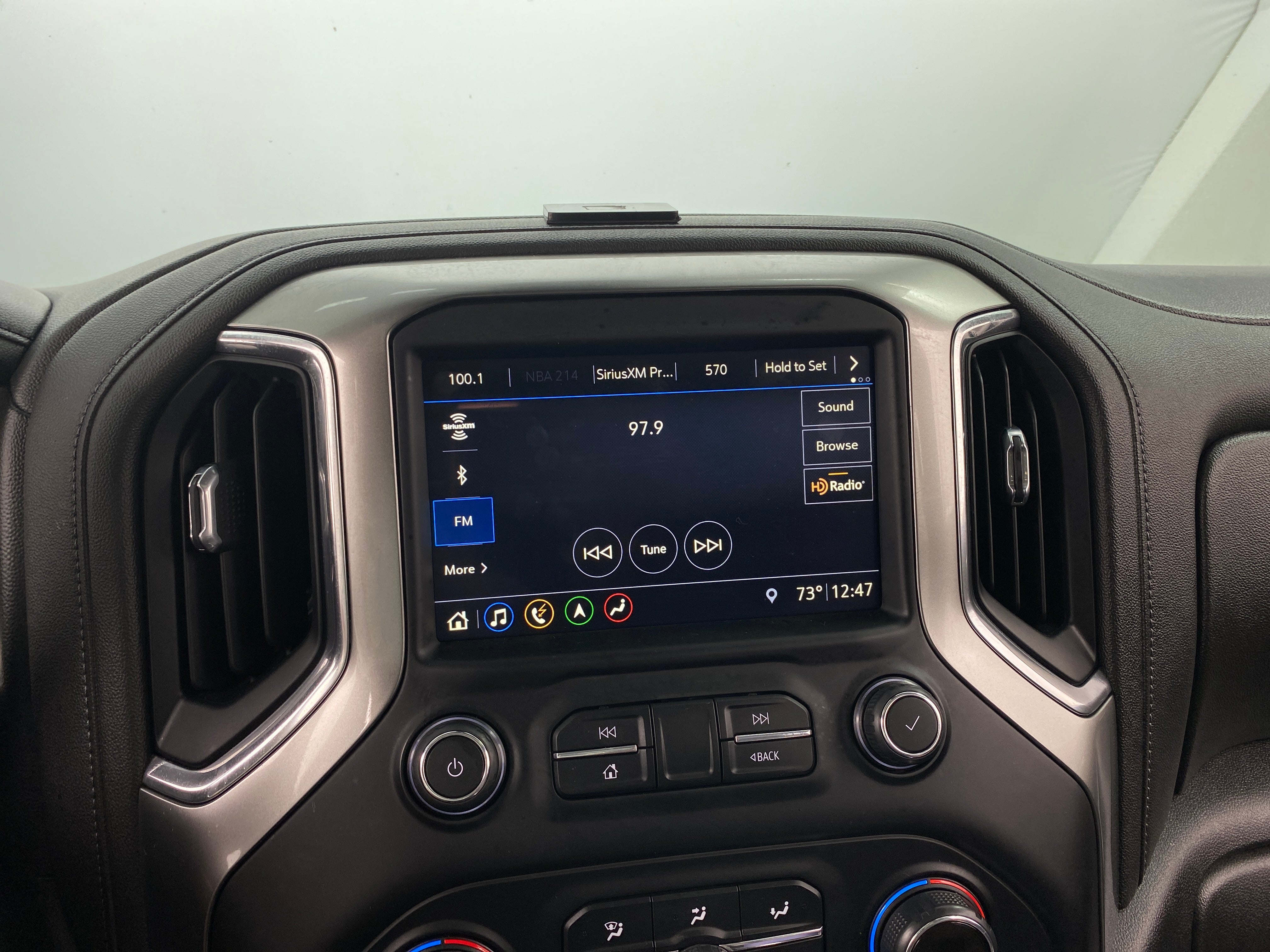 2019 Chevrolet Silverado 1500 LTZ 3