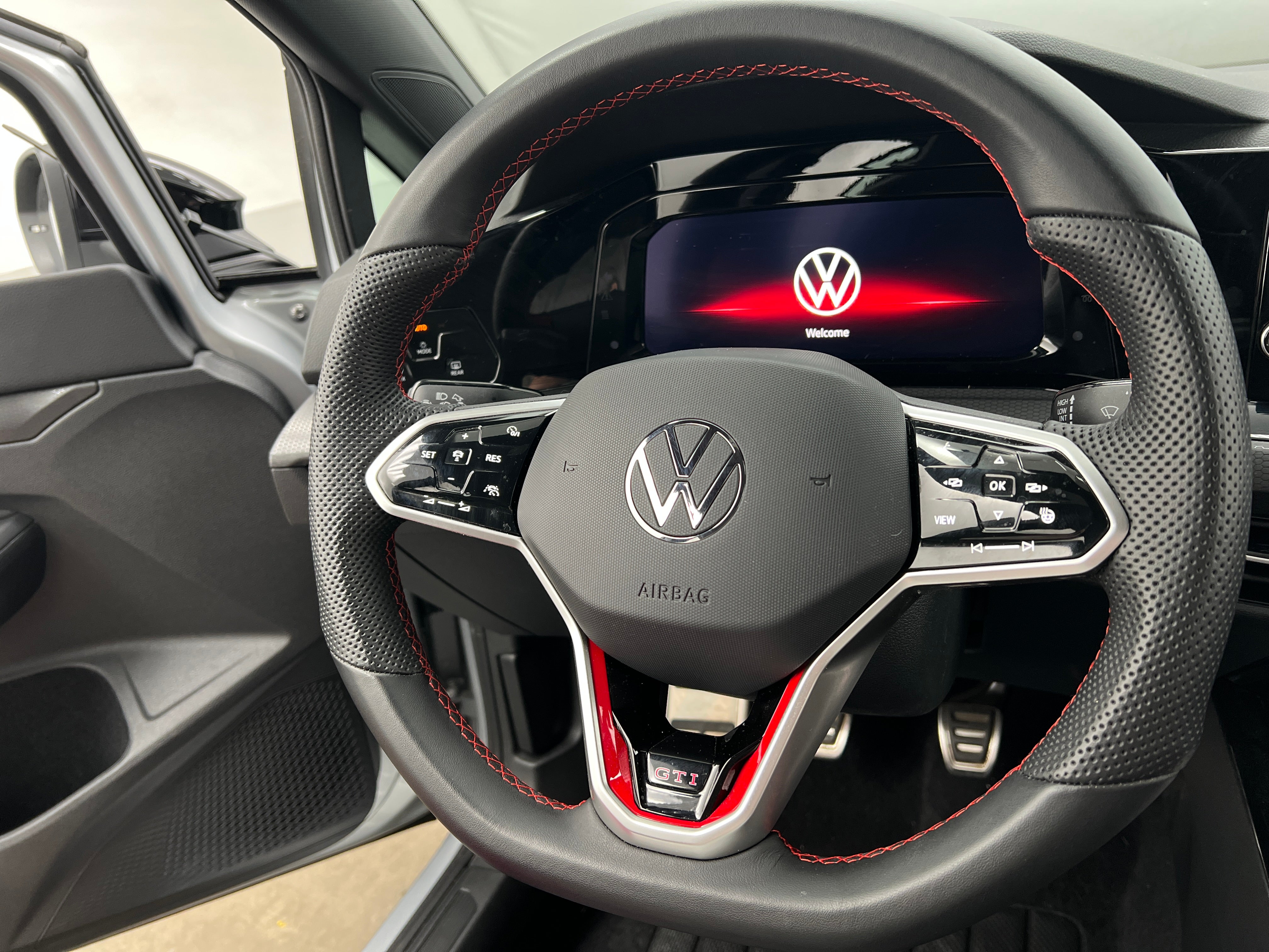 2024 Volkswagen Golf GTI 380 S 5