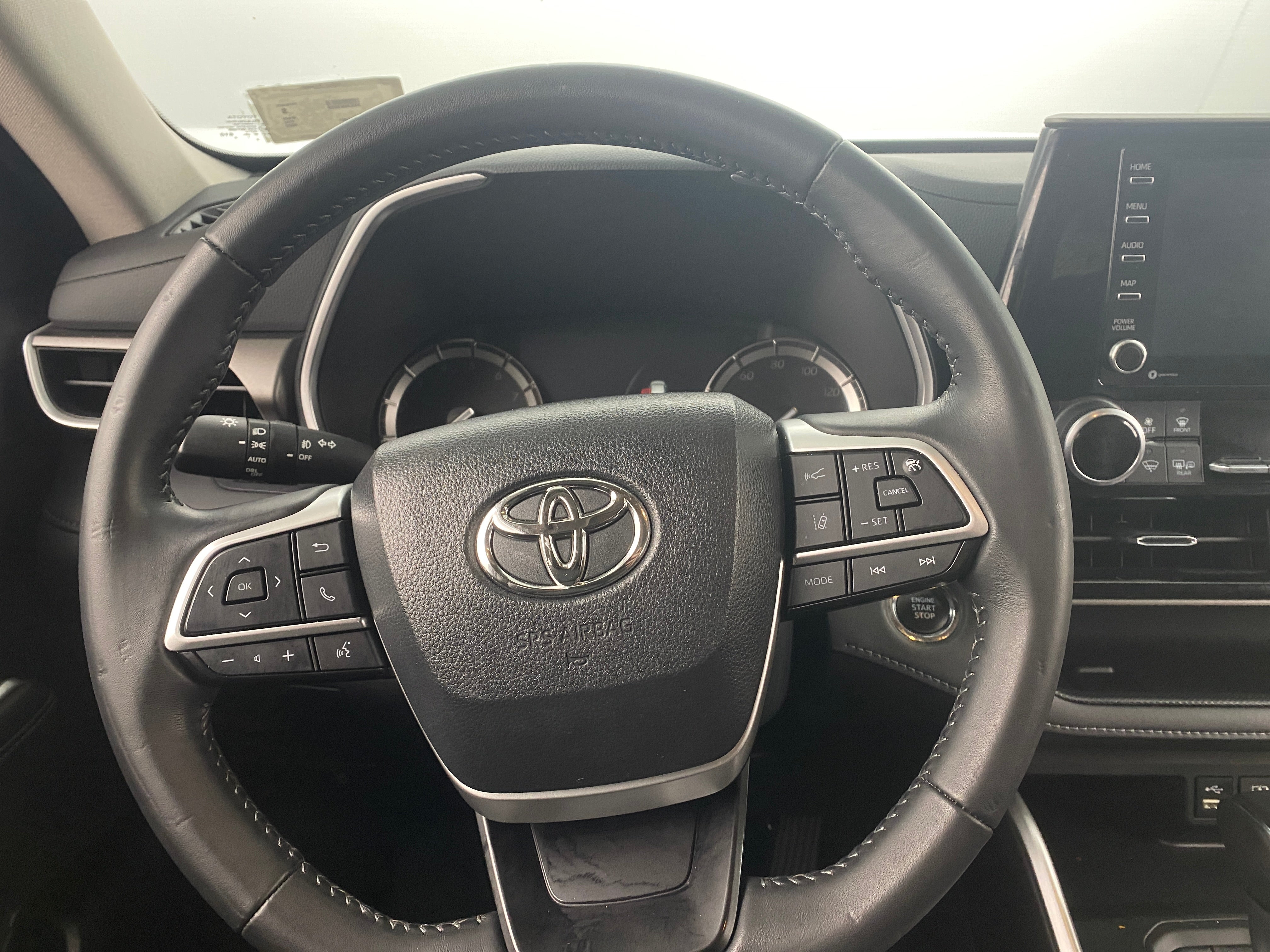 2022 Toyota Highlander XLE 4