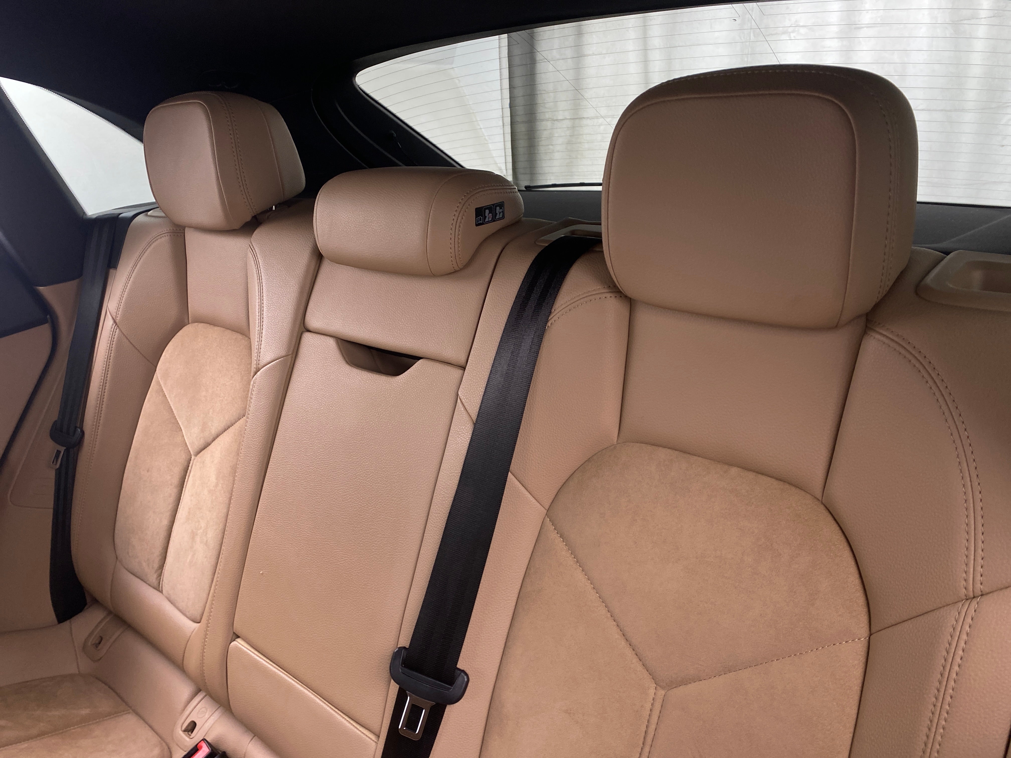 2021 Porsche Macan Base 5