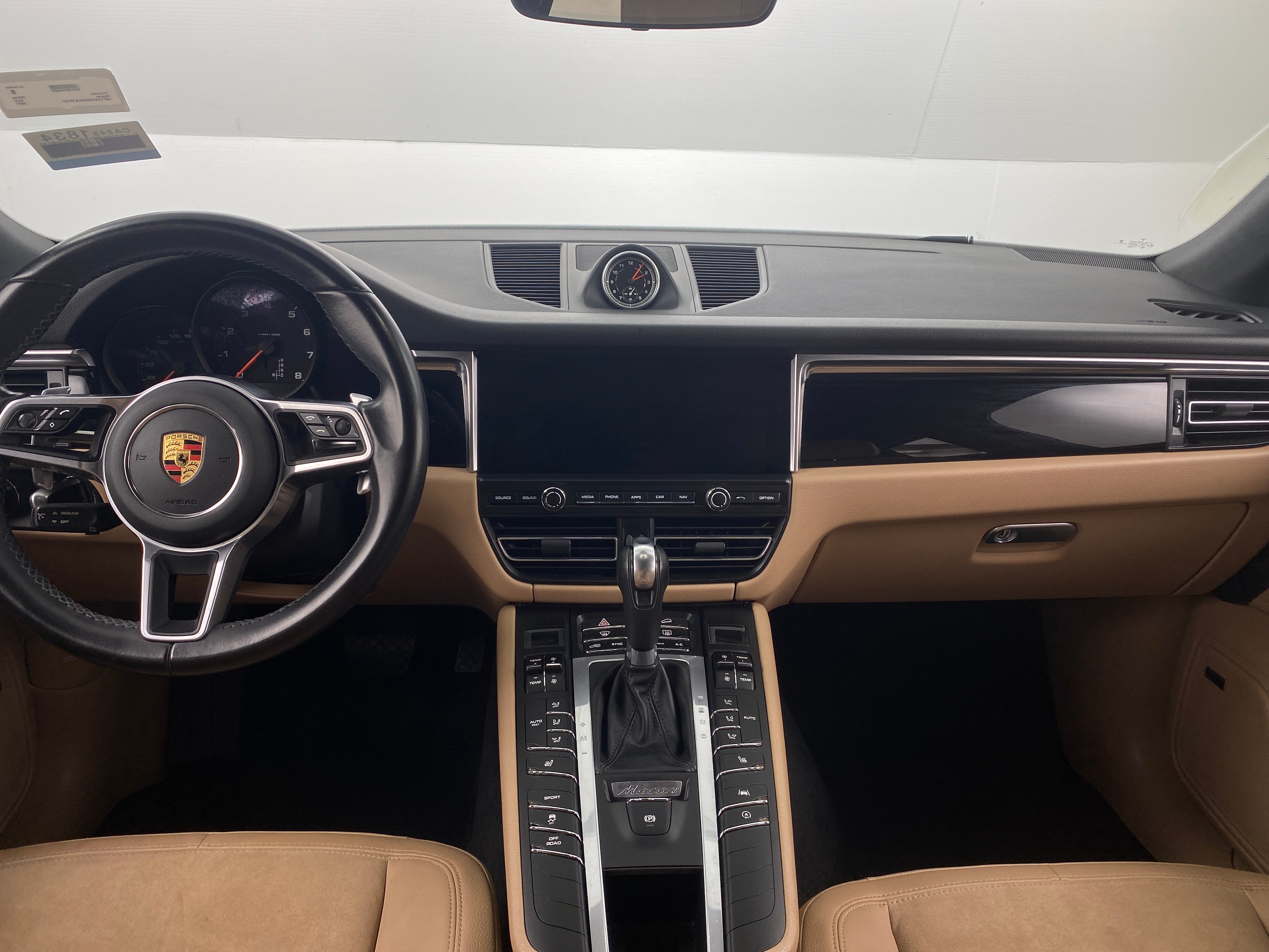 2021 Porsche Macan Base 2