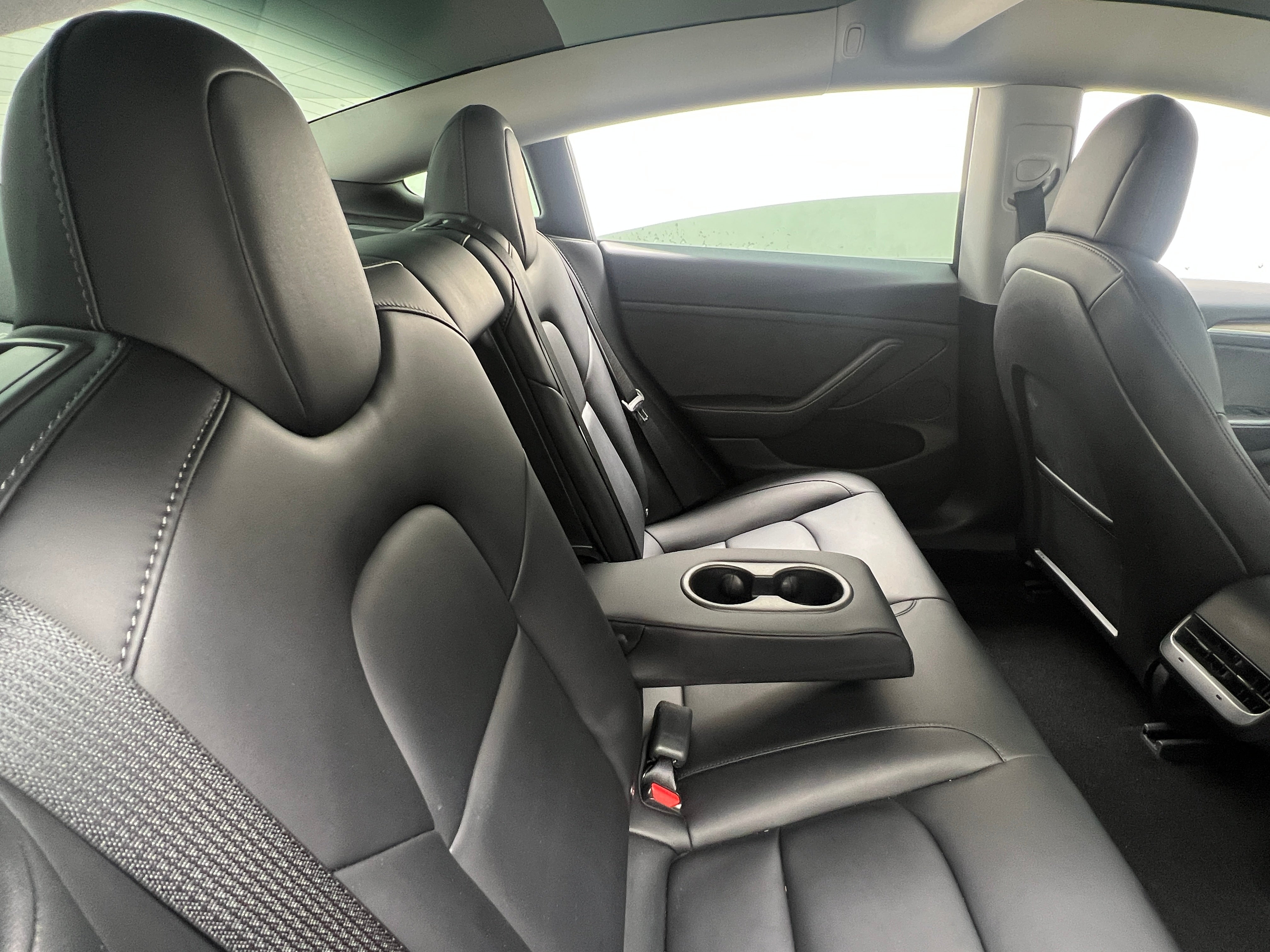 2022 Tesla Model 3 Standard Range 5