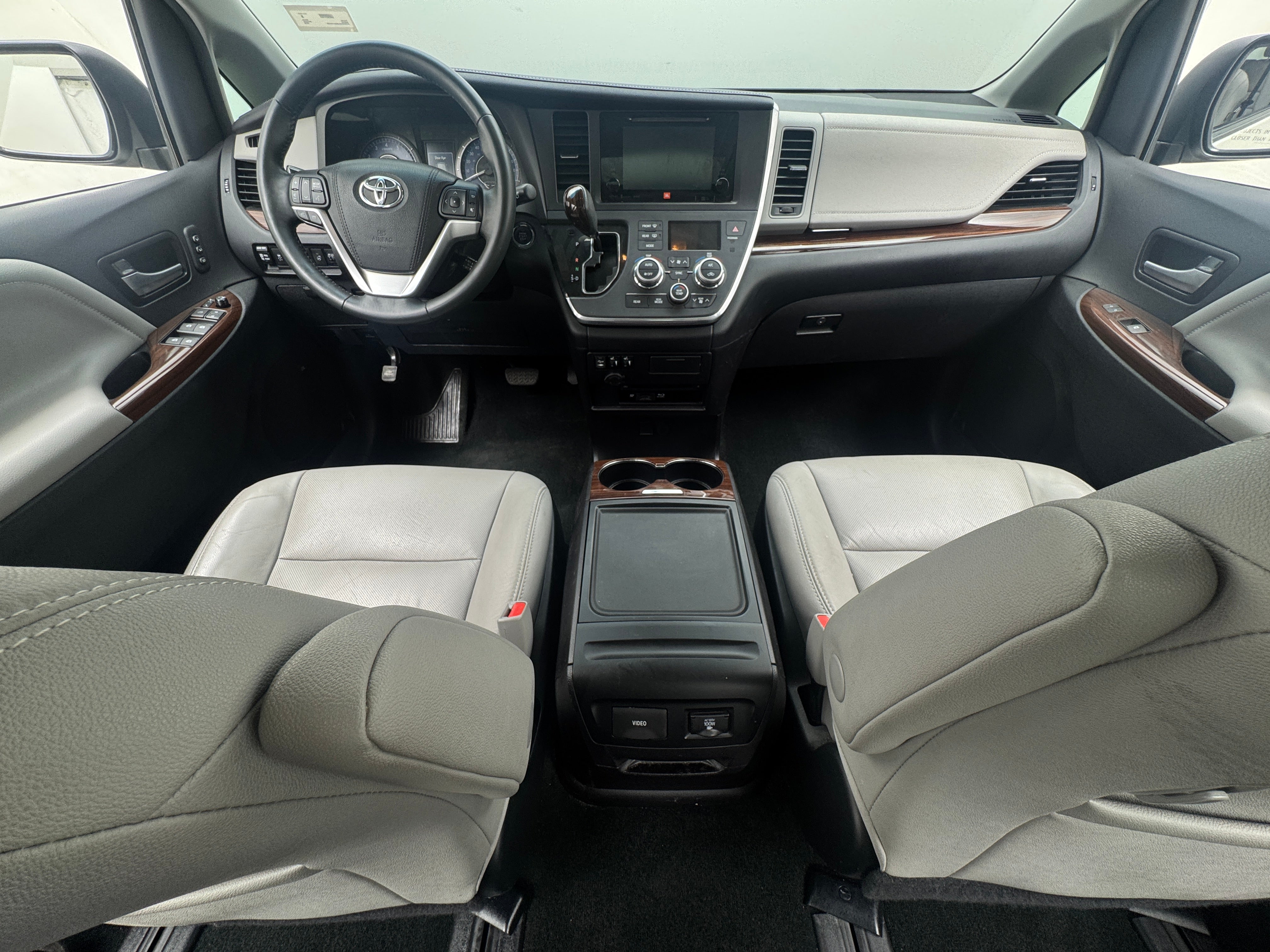 2016 Toyota Sienna Limited 2