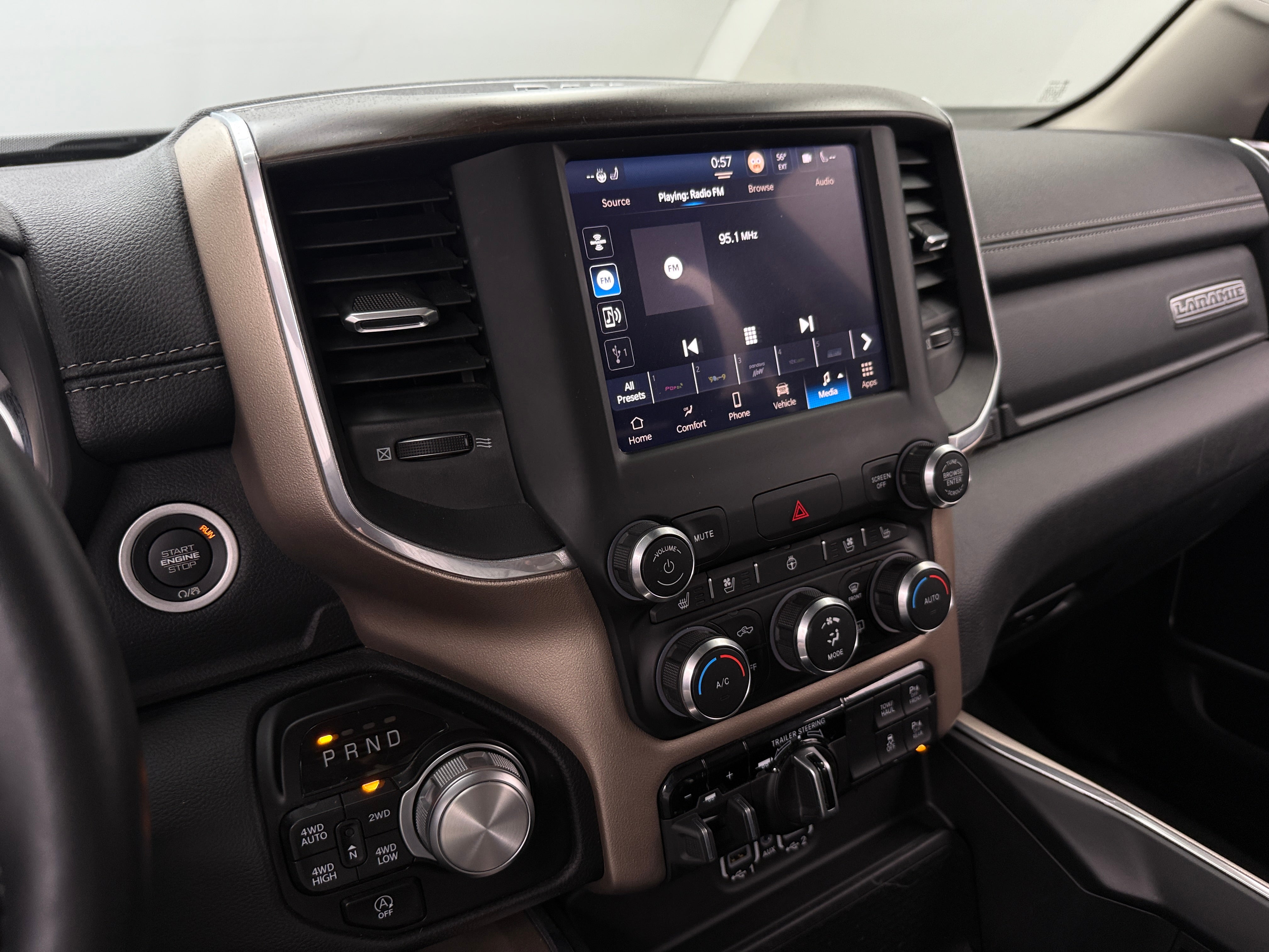 2022 RAM 1500 Laramie 3