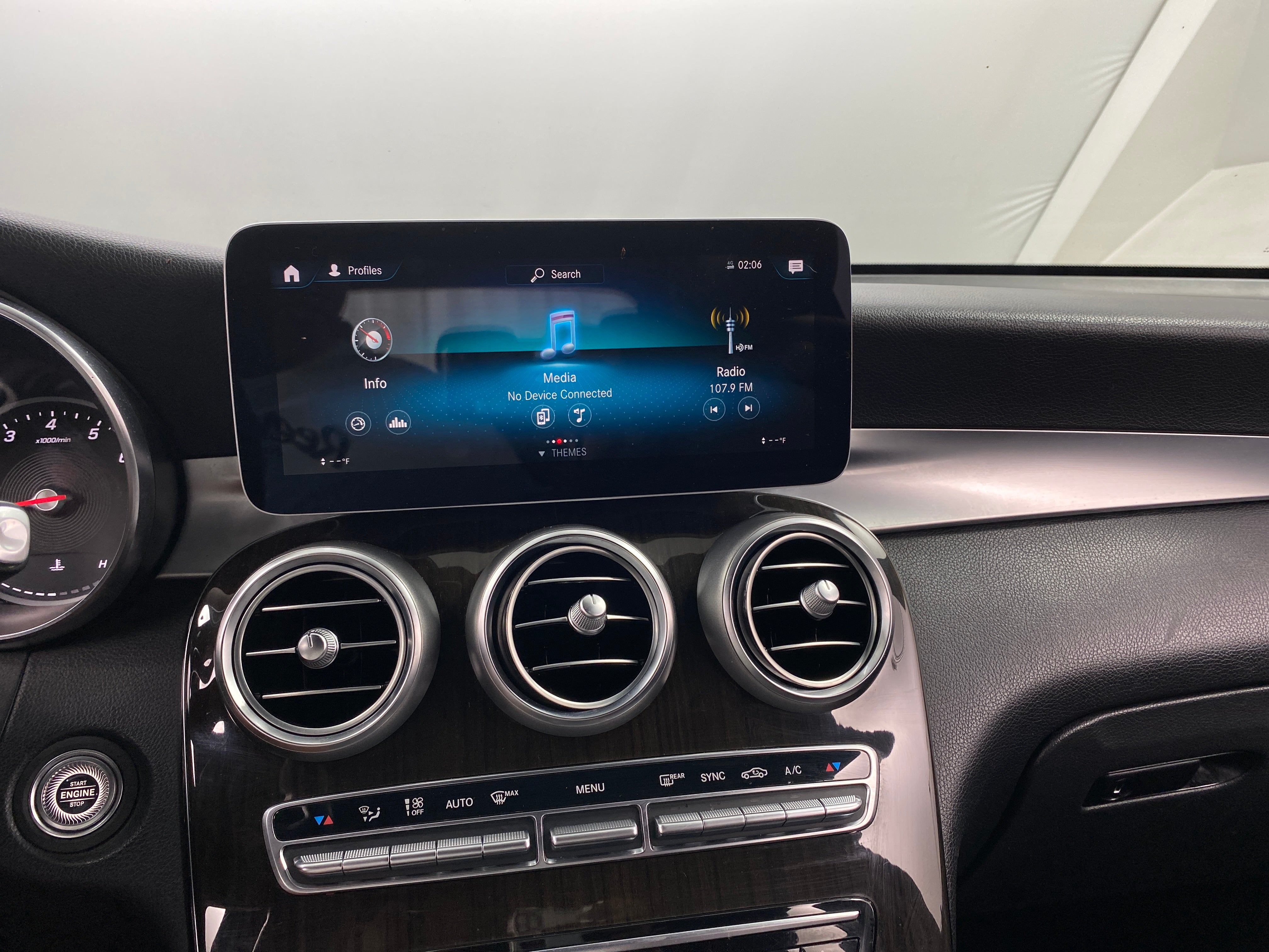 2020 Mercedes-Benz GLC 300 3