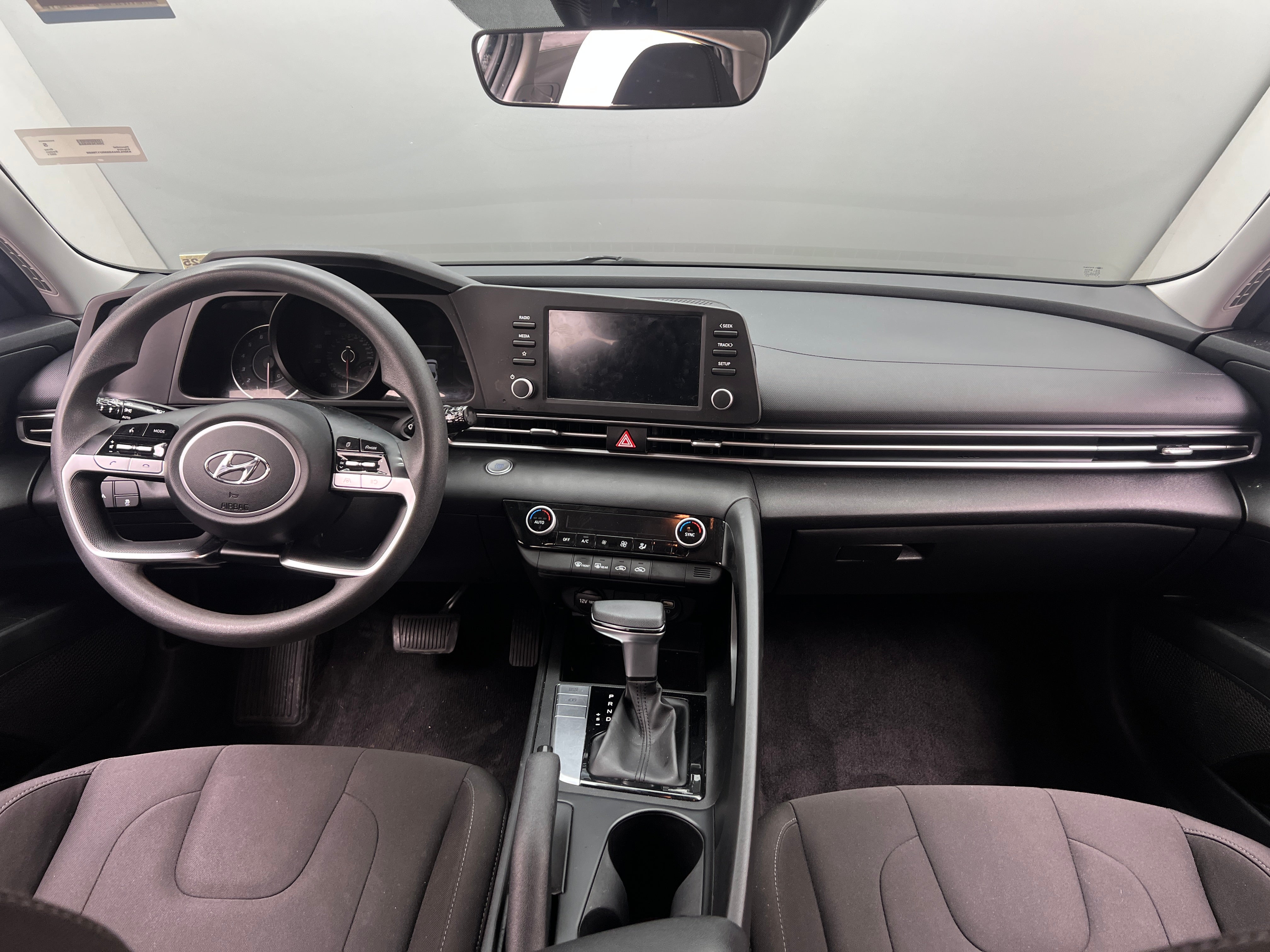 2021 Hyundai Elantra SEL 3