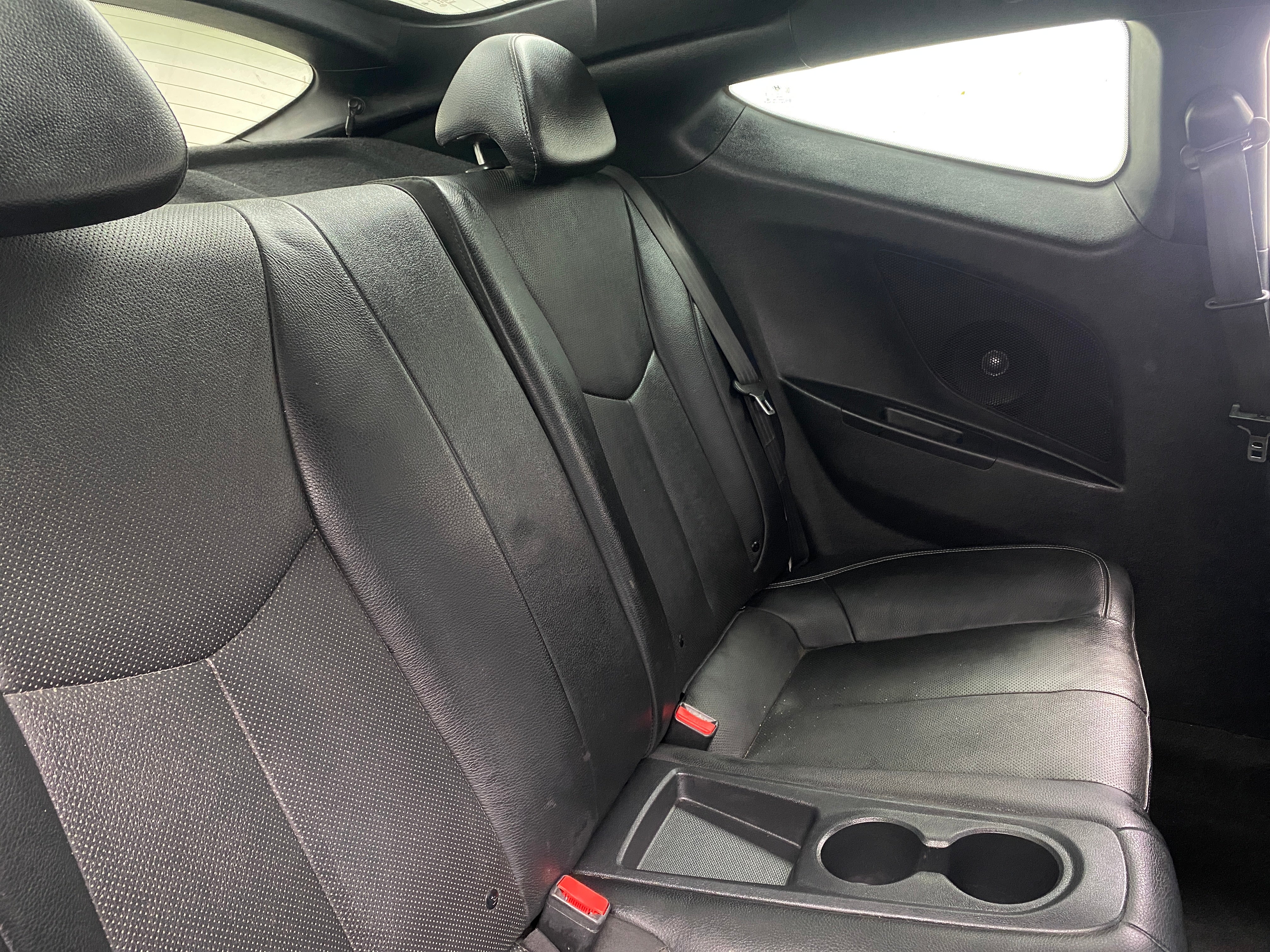 2016 Hyundai Veloster Turbo 5