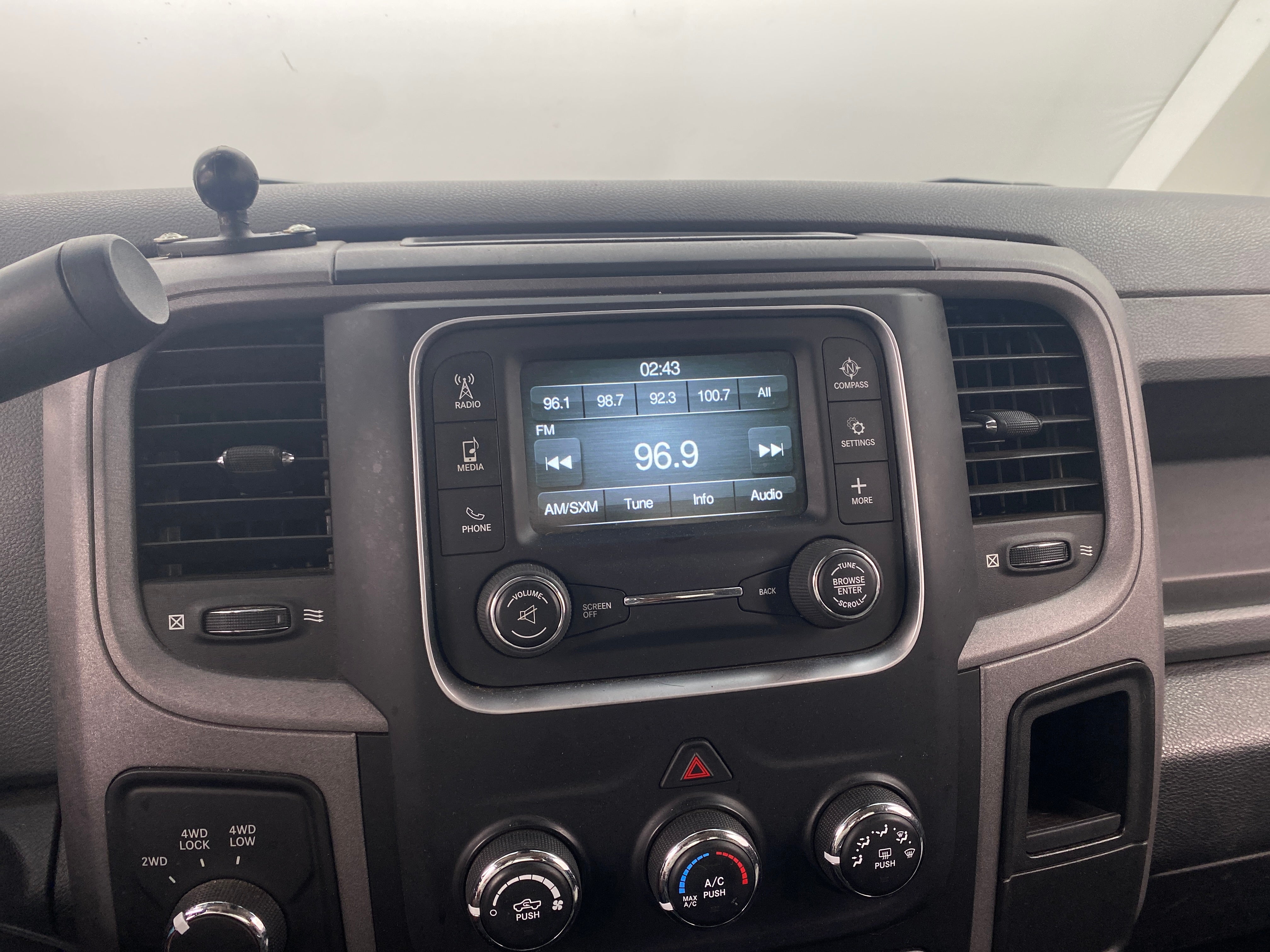 2014 RAM 1500 Express 4