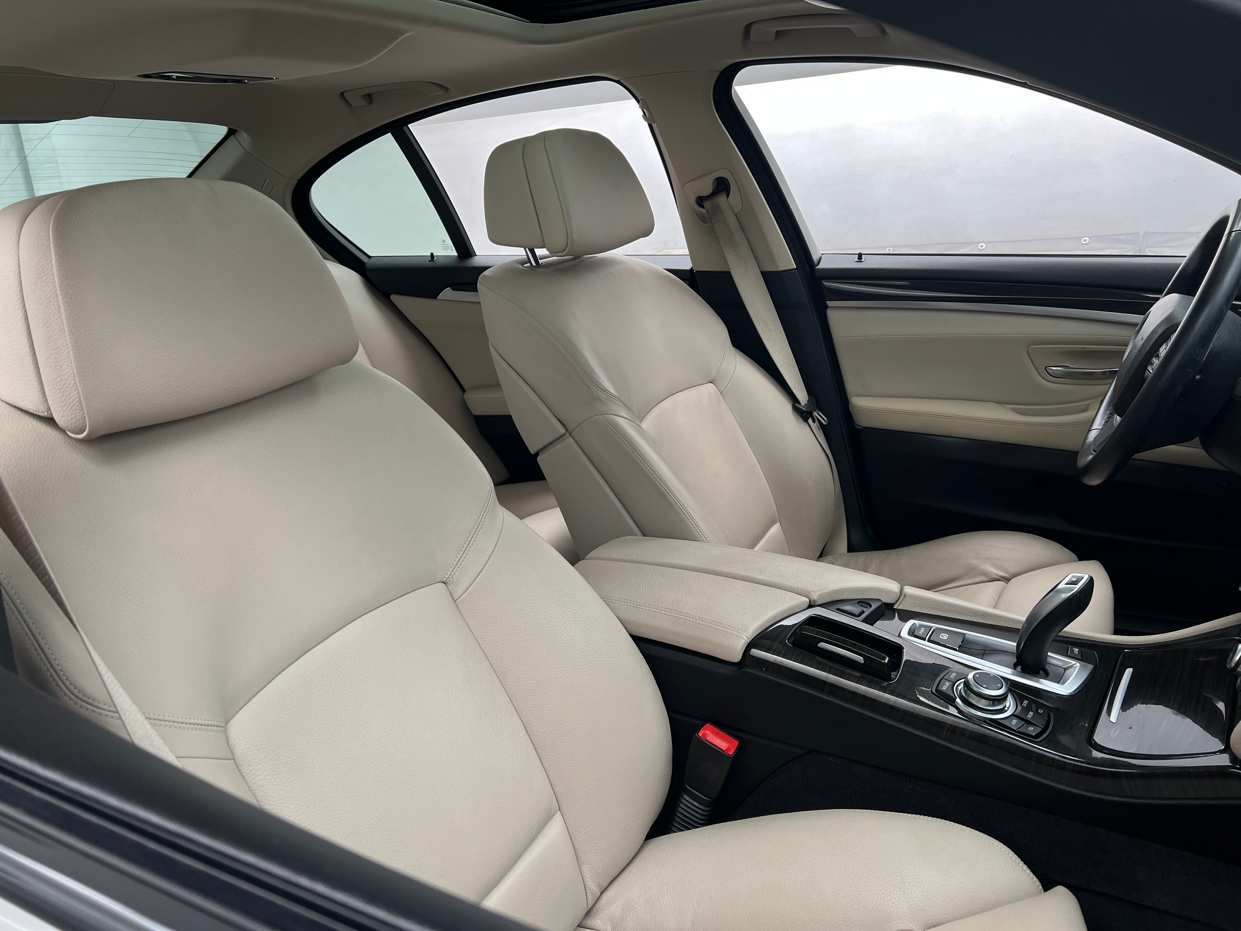 2011 BMW 5 Series 528i 2