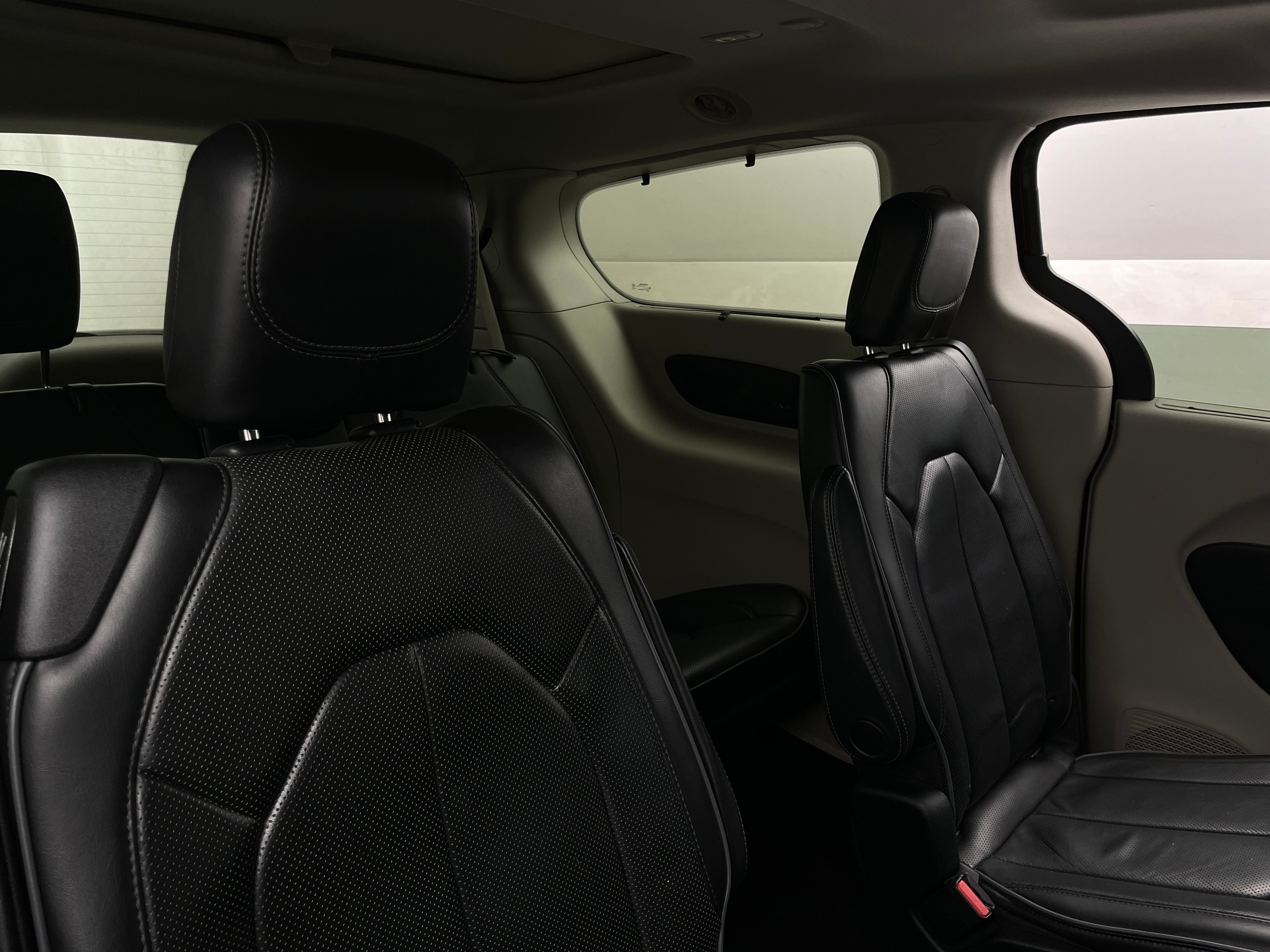 2017 Chrysler Pacifica Limited 5