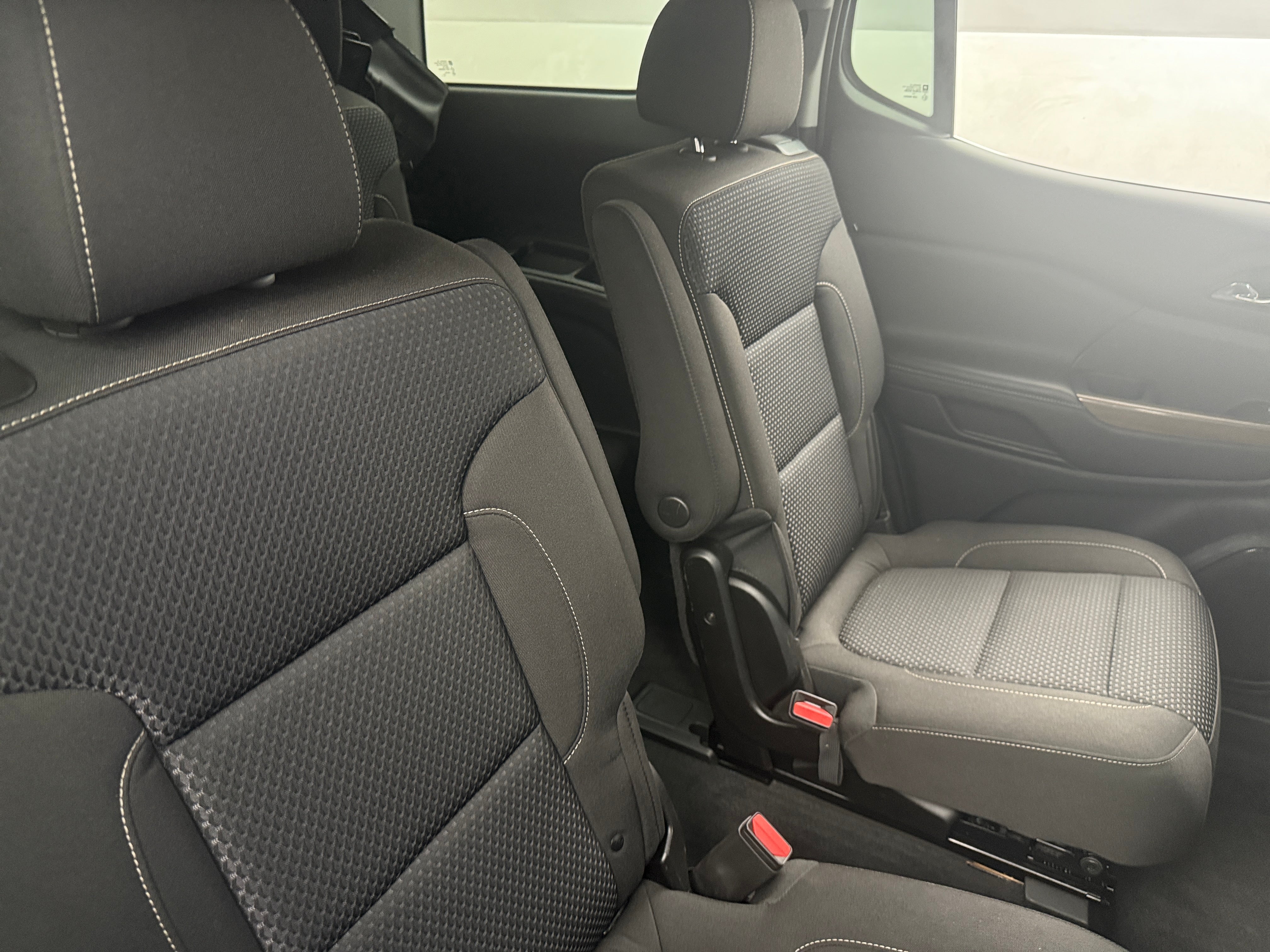 2023 GMC Acadia SLE 6