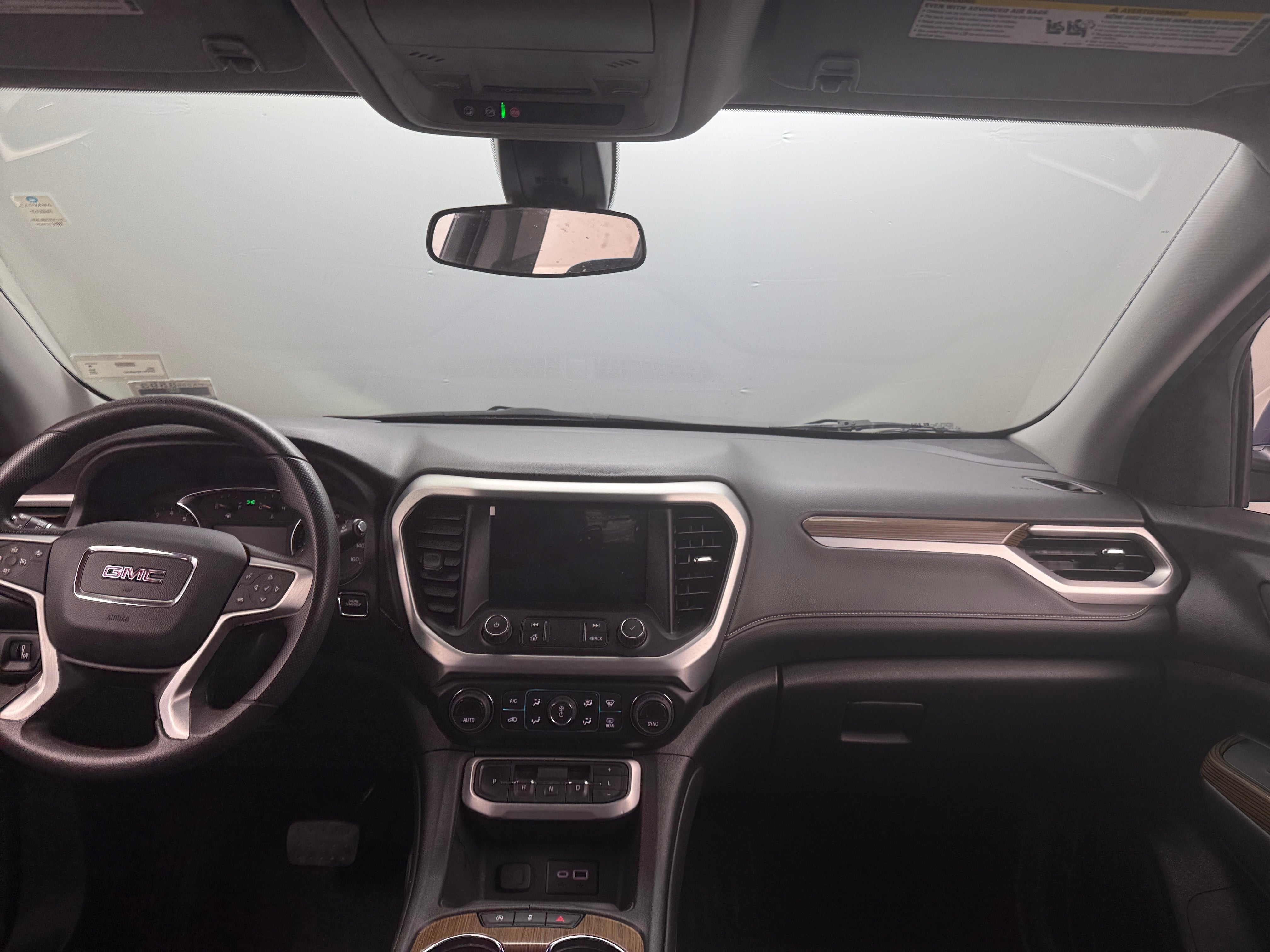 2023 GMC Acadia SLE 3