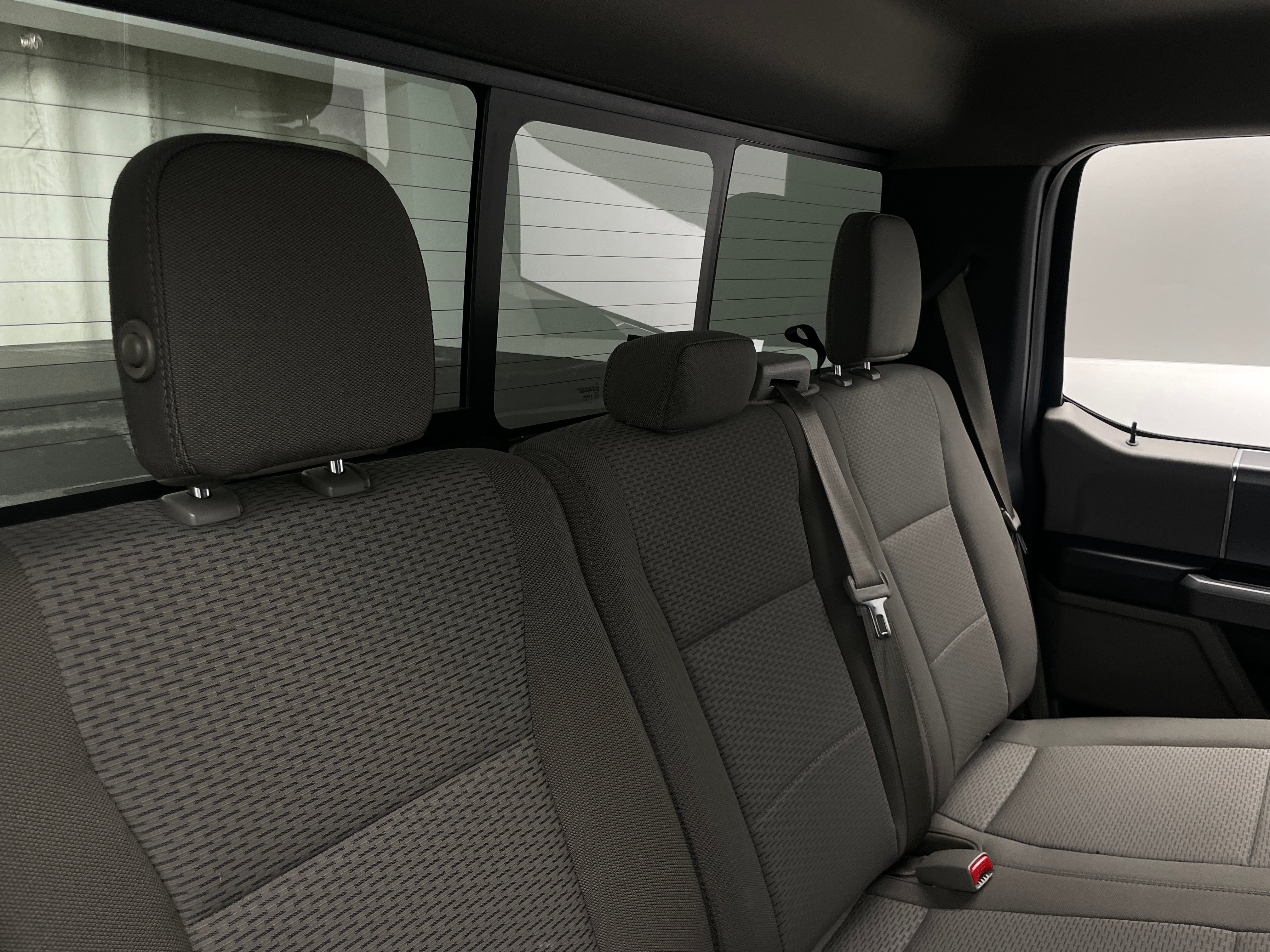 2017 Ford Econoline E-150 6