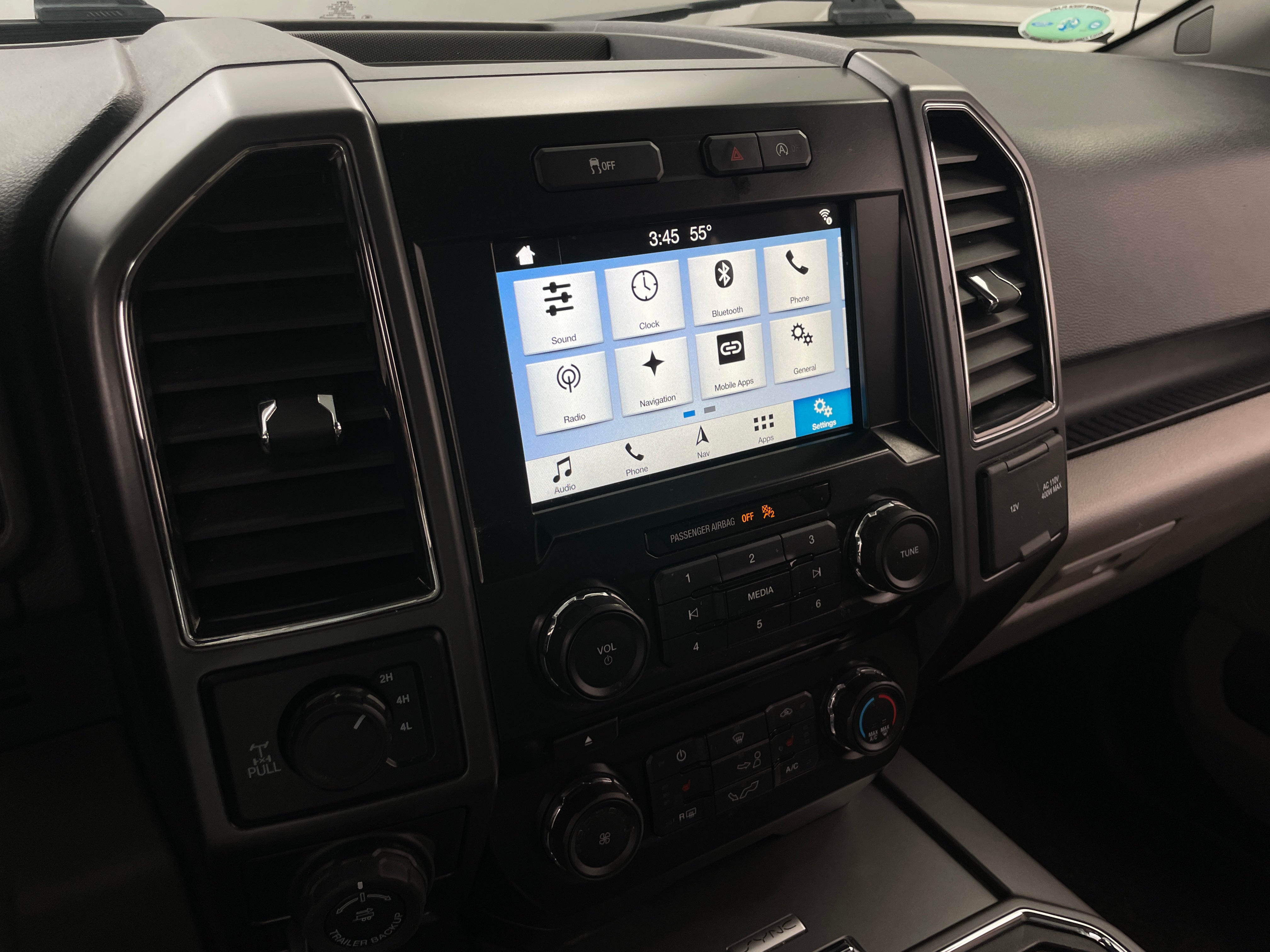 2017 Ford Econoline E-150 4