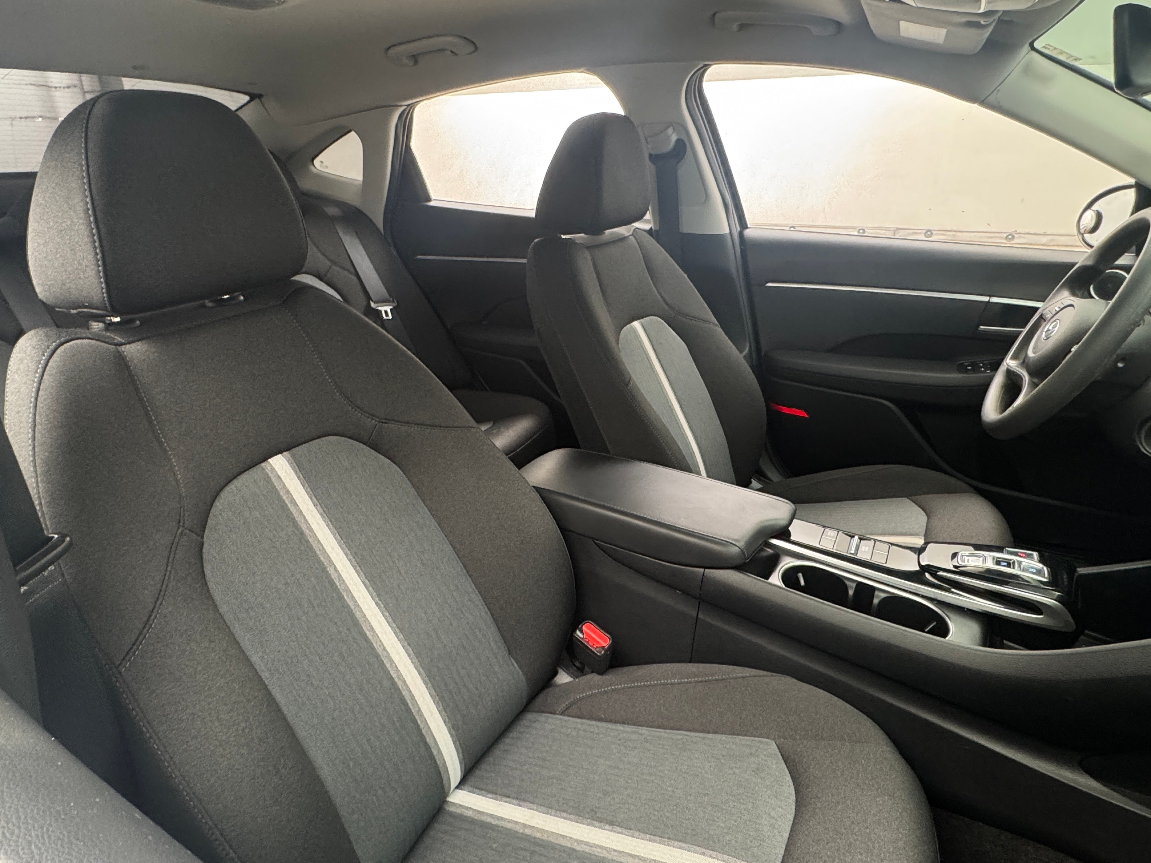 2021 Hyundai Sonata SE 2