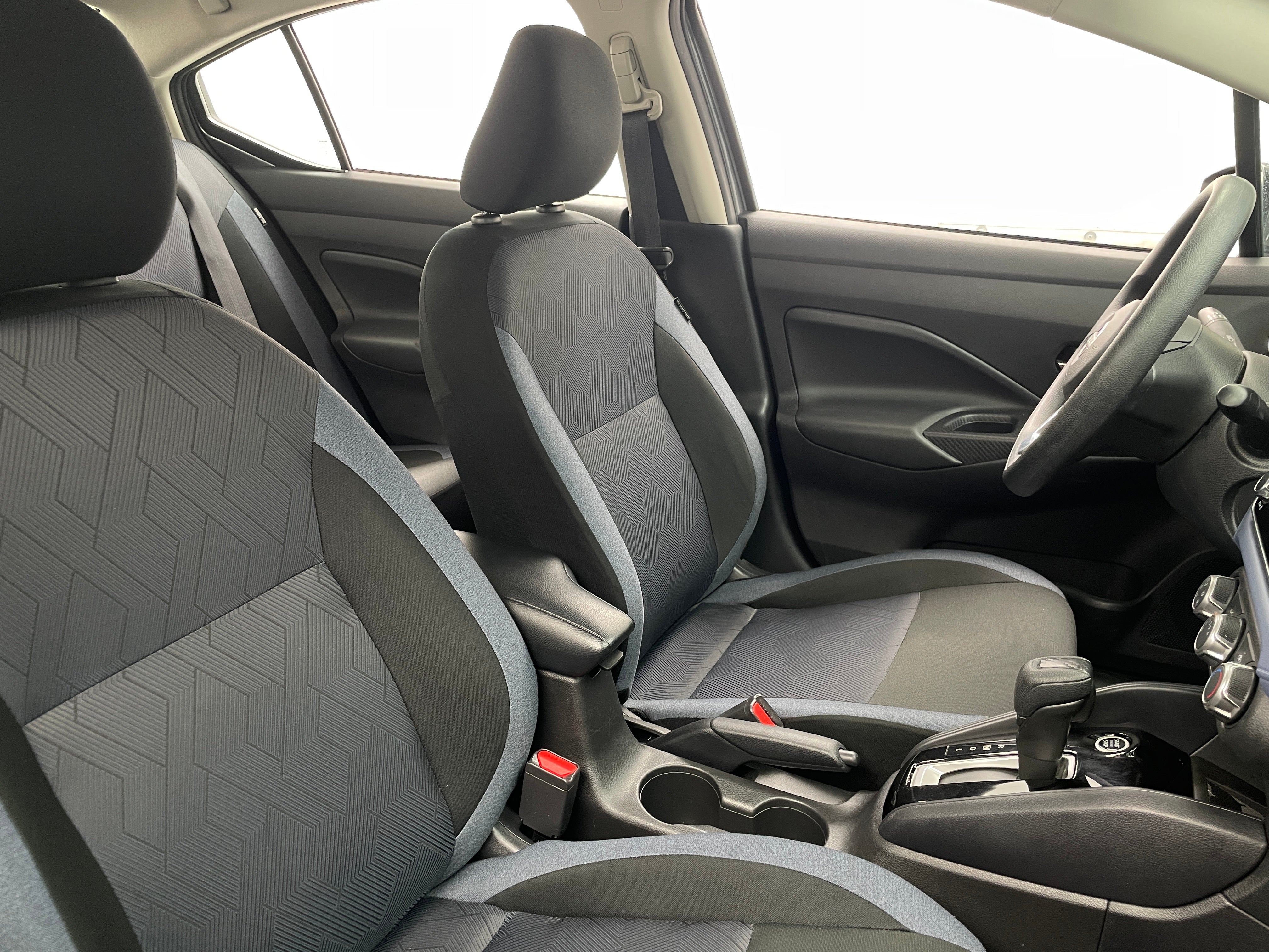2024 Nissan Versa SV 2