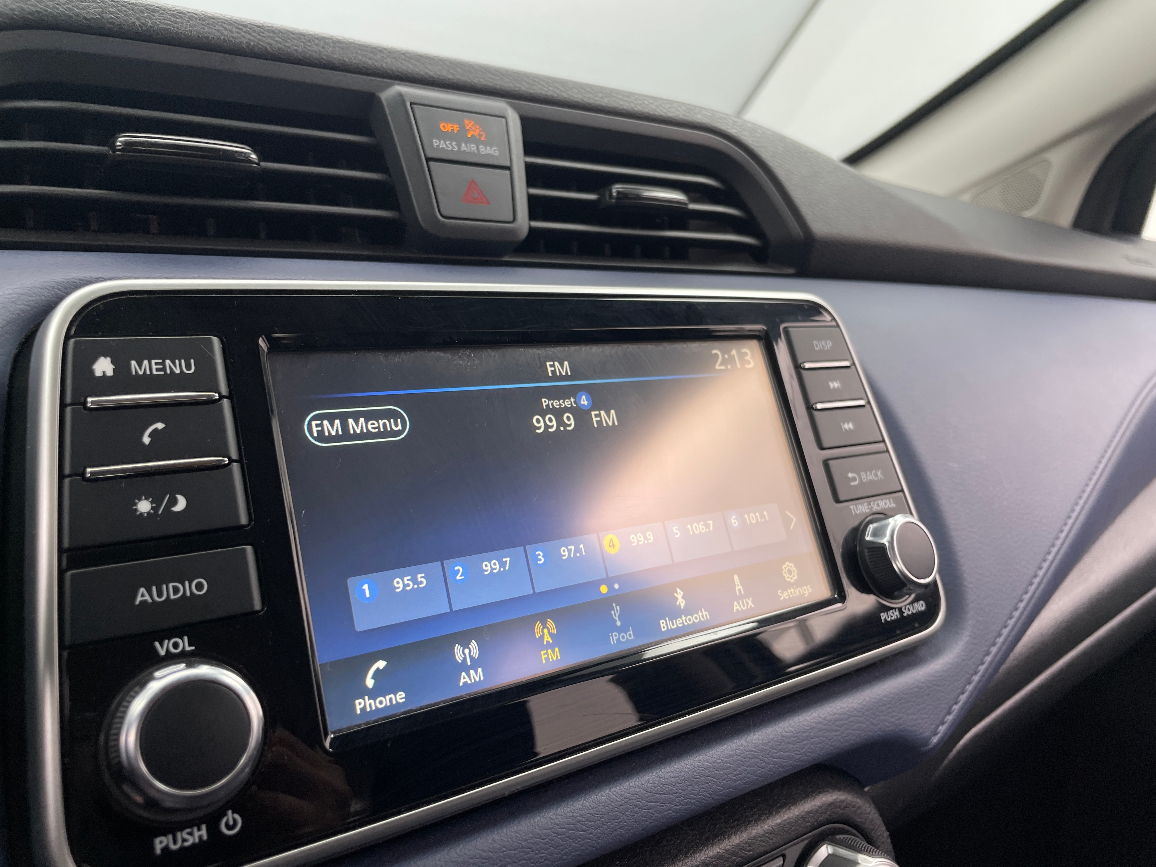 2024 Nissan Versa SV 4