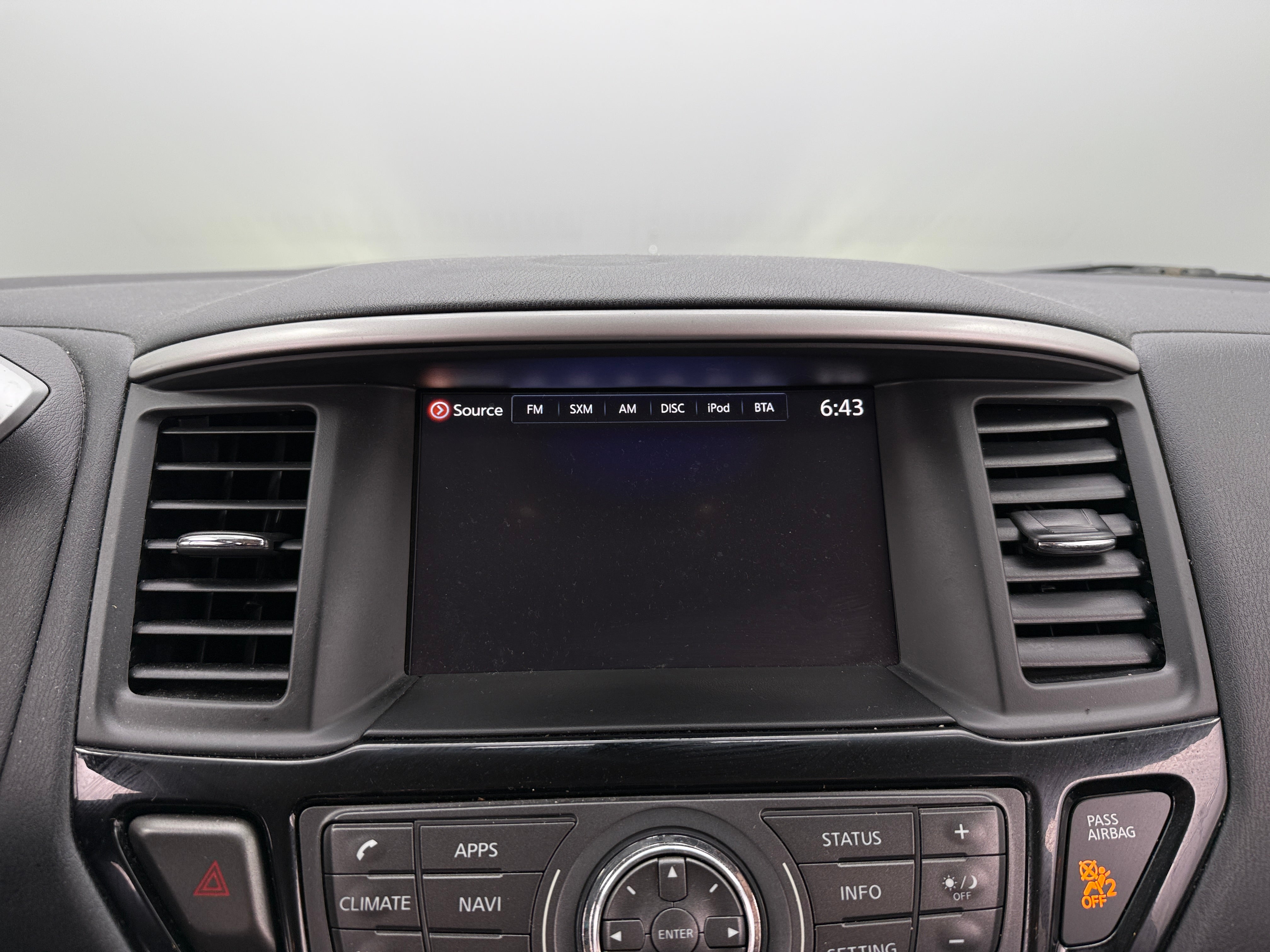 2019 Nissan Pathfinder SV 4