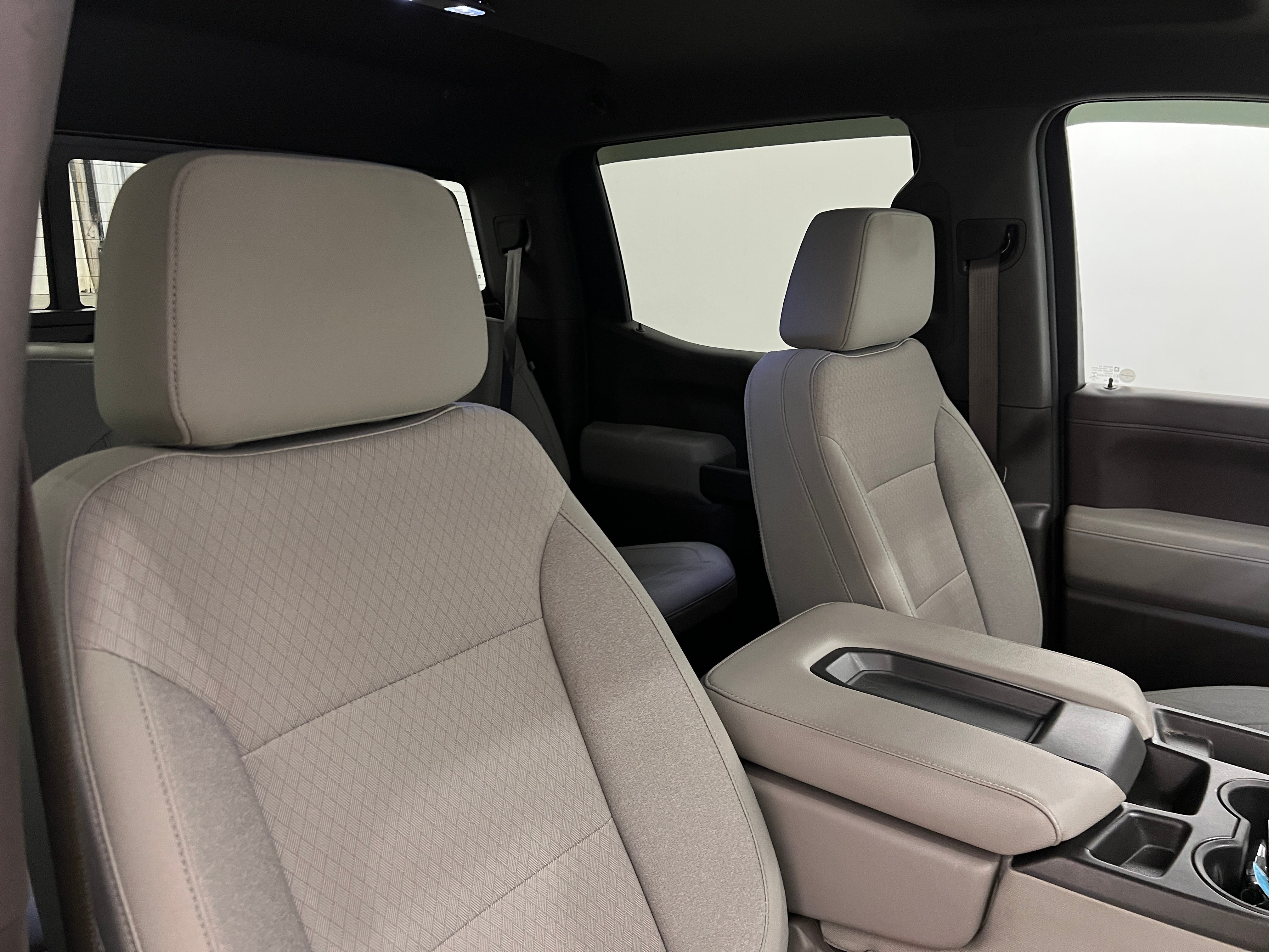 2019 Chevrolet Silverado 1500 LT 2