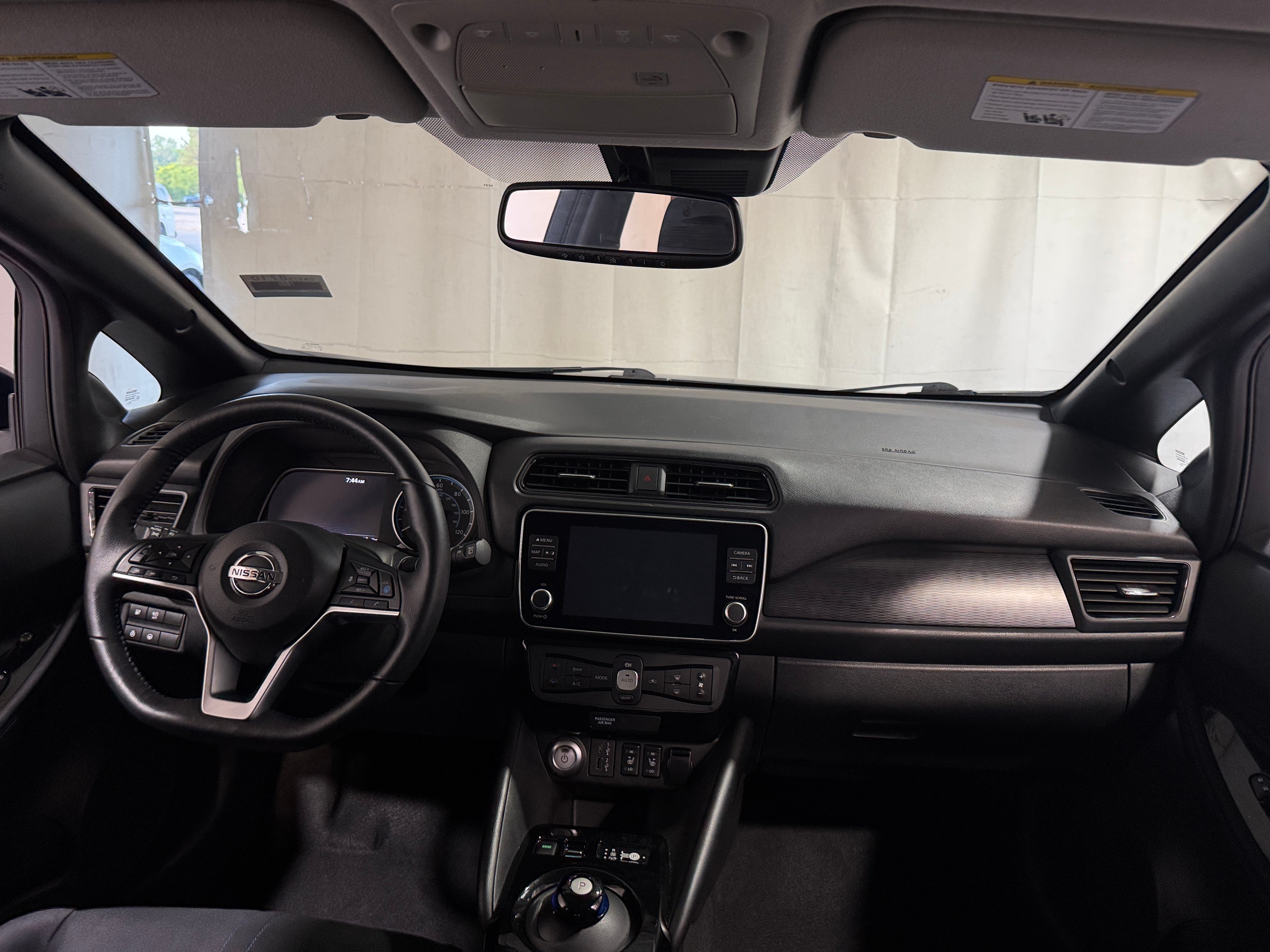 2021 Nissan Leaf SV 3