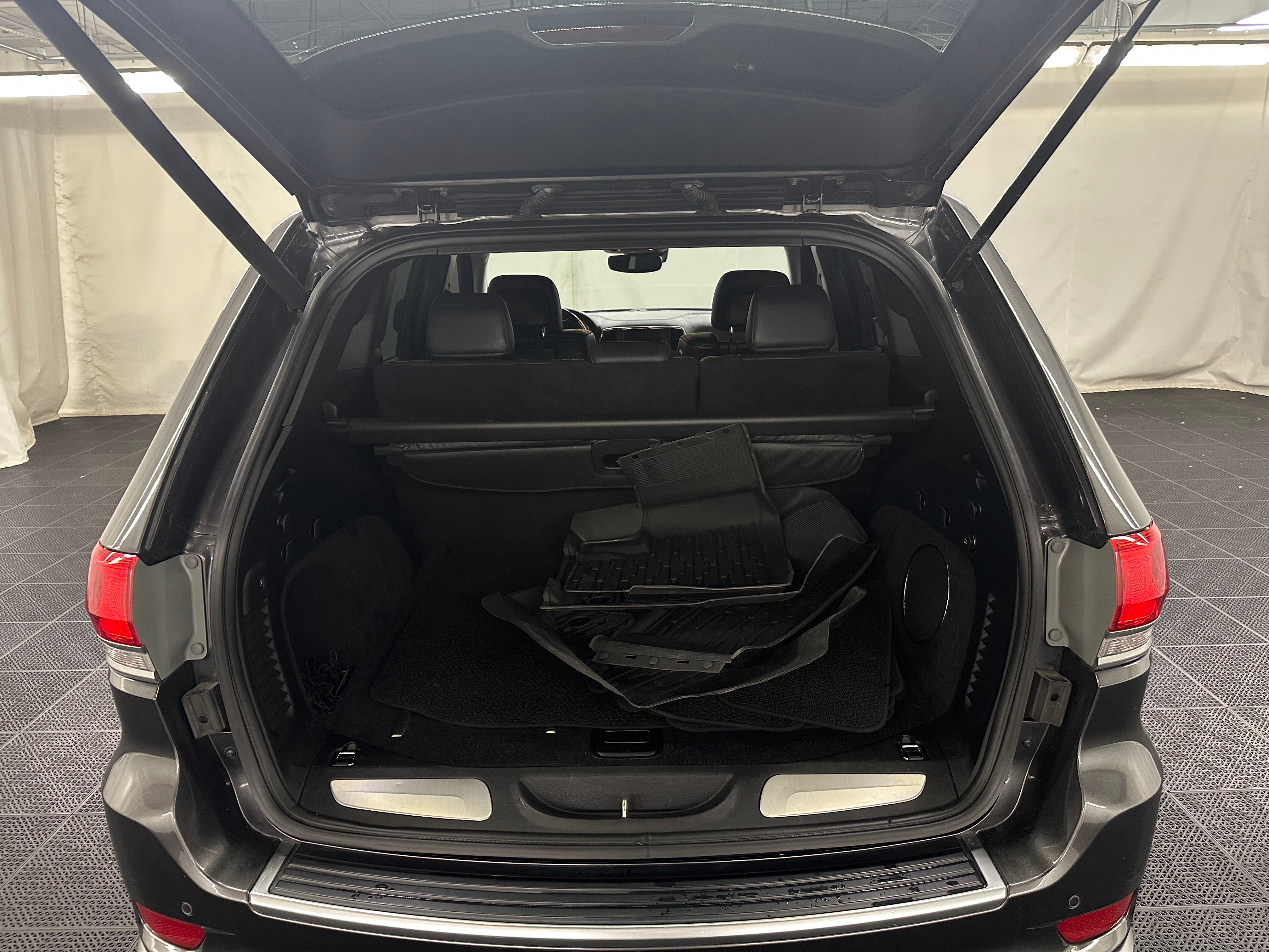 2017 Jeep Grand Cherokee Summit 6