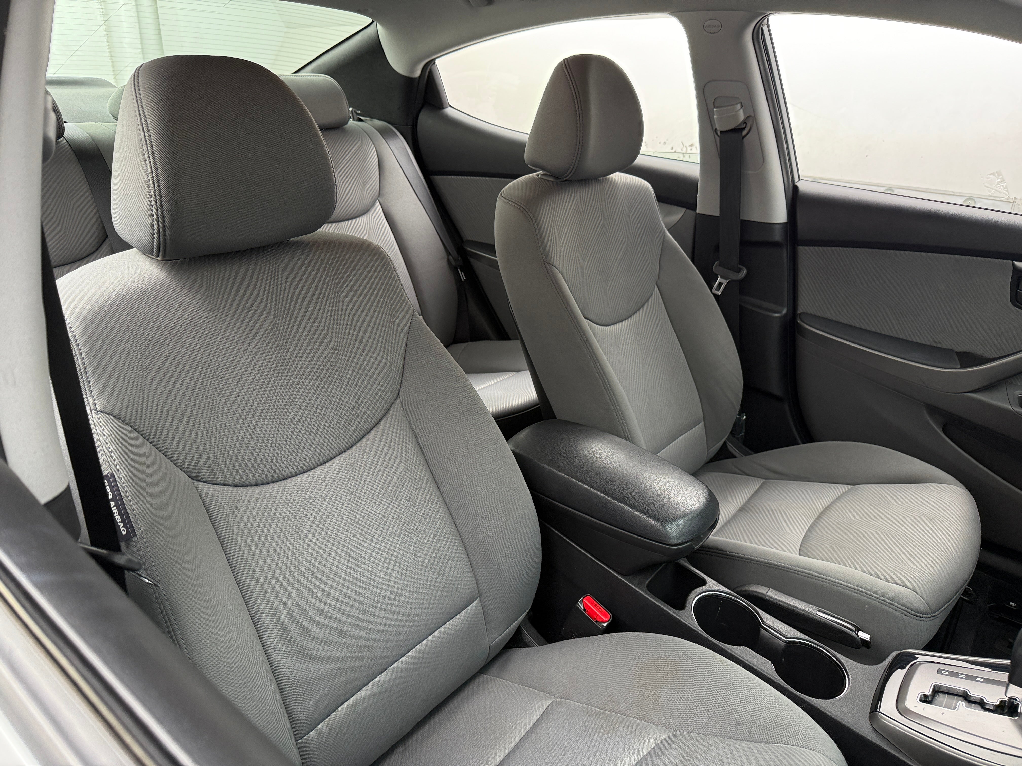 2013 Hyundai Elantra GLS 2