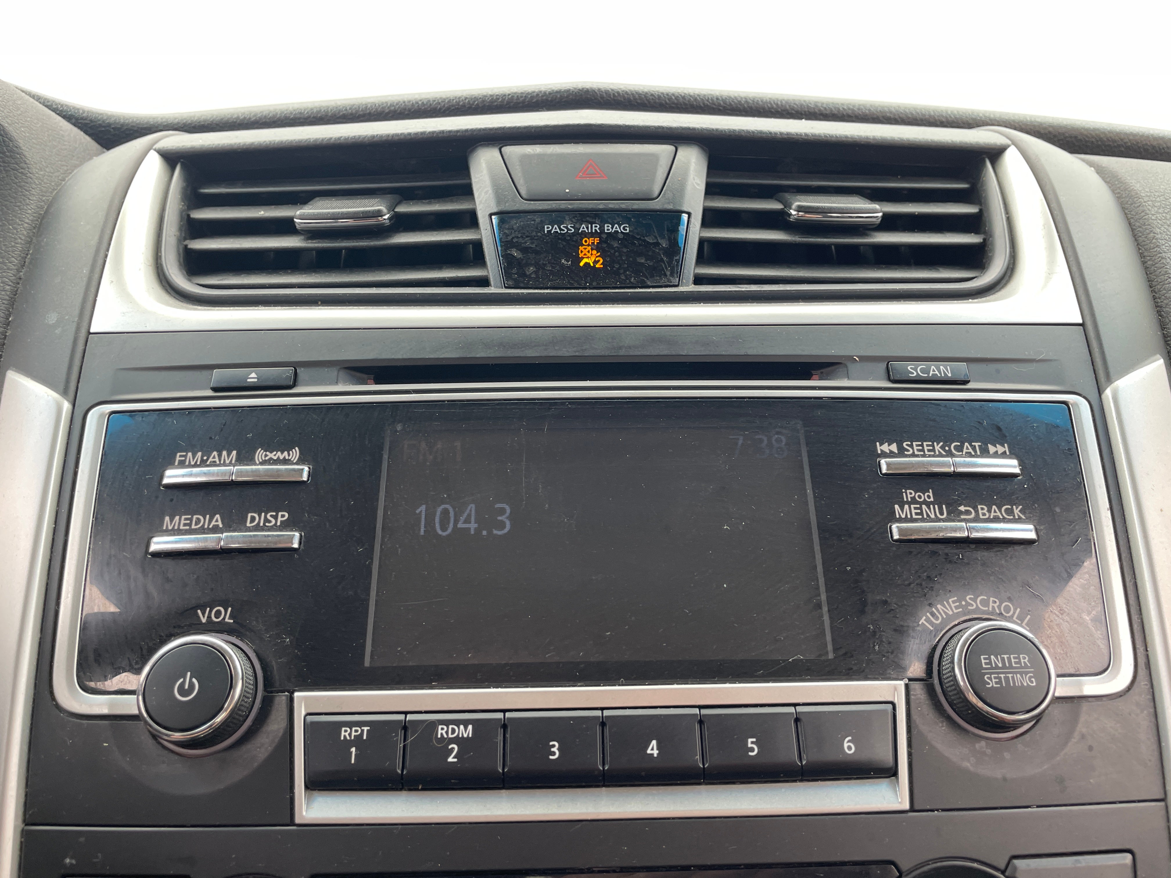 2017 Nissan Altima SL 3