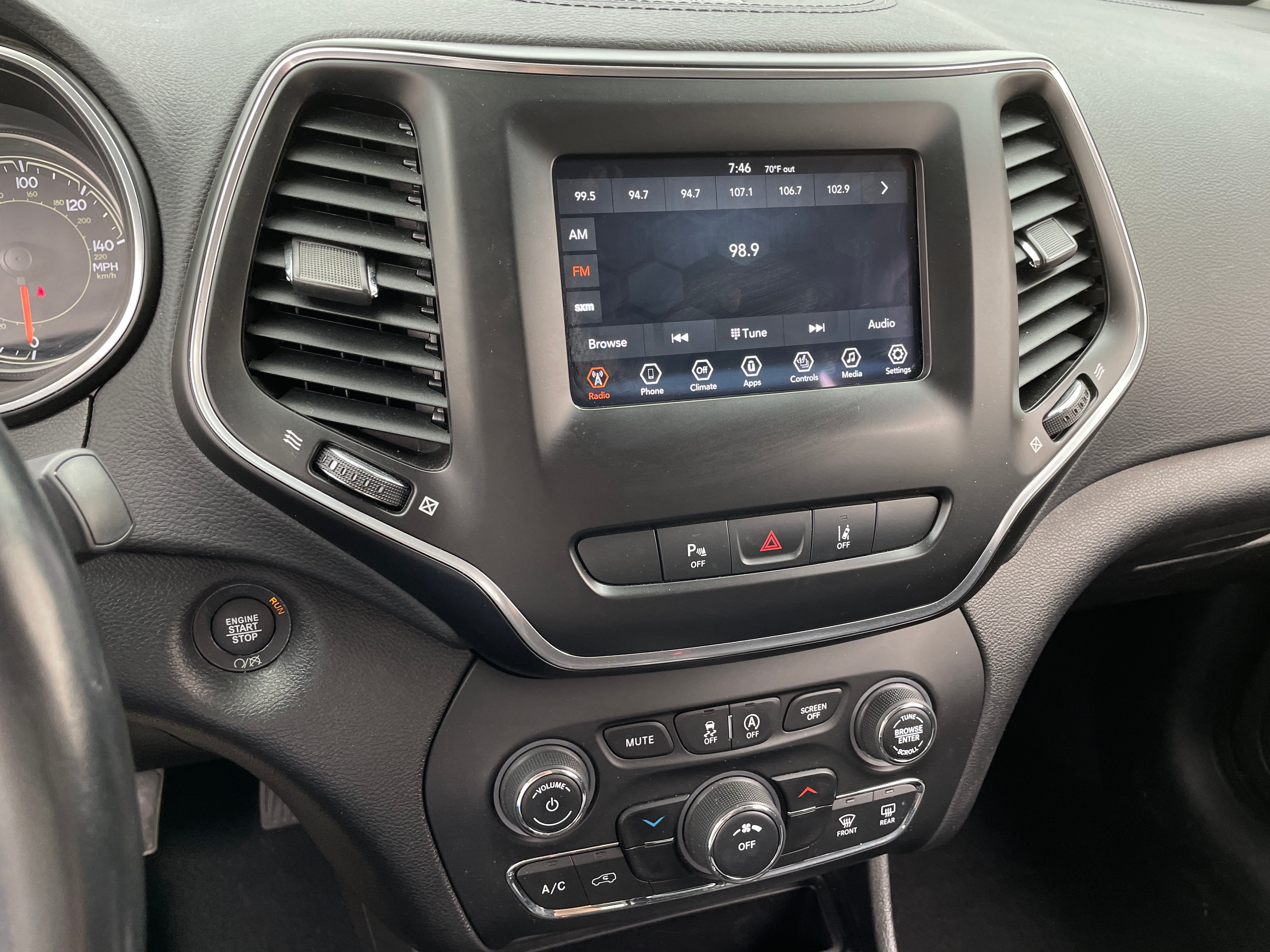 2021 Jeep Cherokee Latitude 3