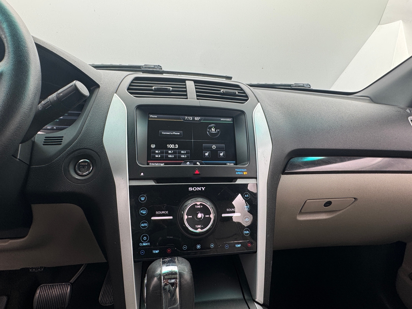 Thumbnail: 2014 Ford Explorer - 3