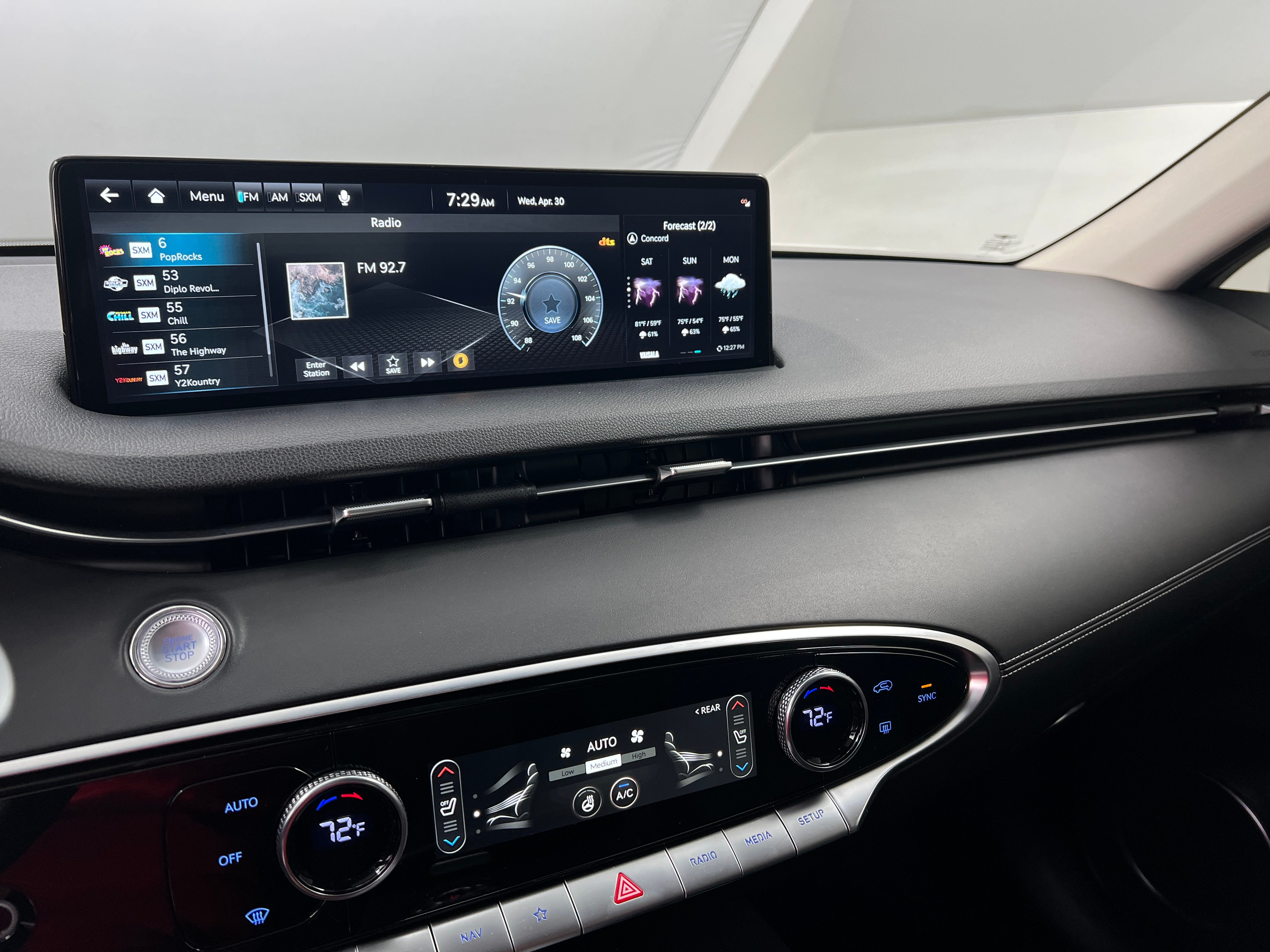 2023 Genesis GV70 Standard 3