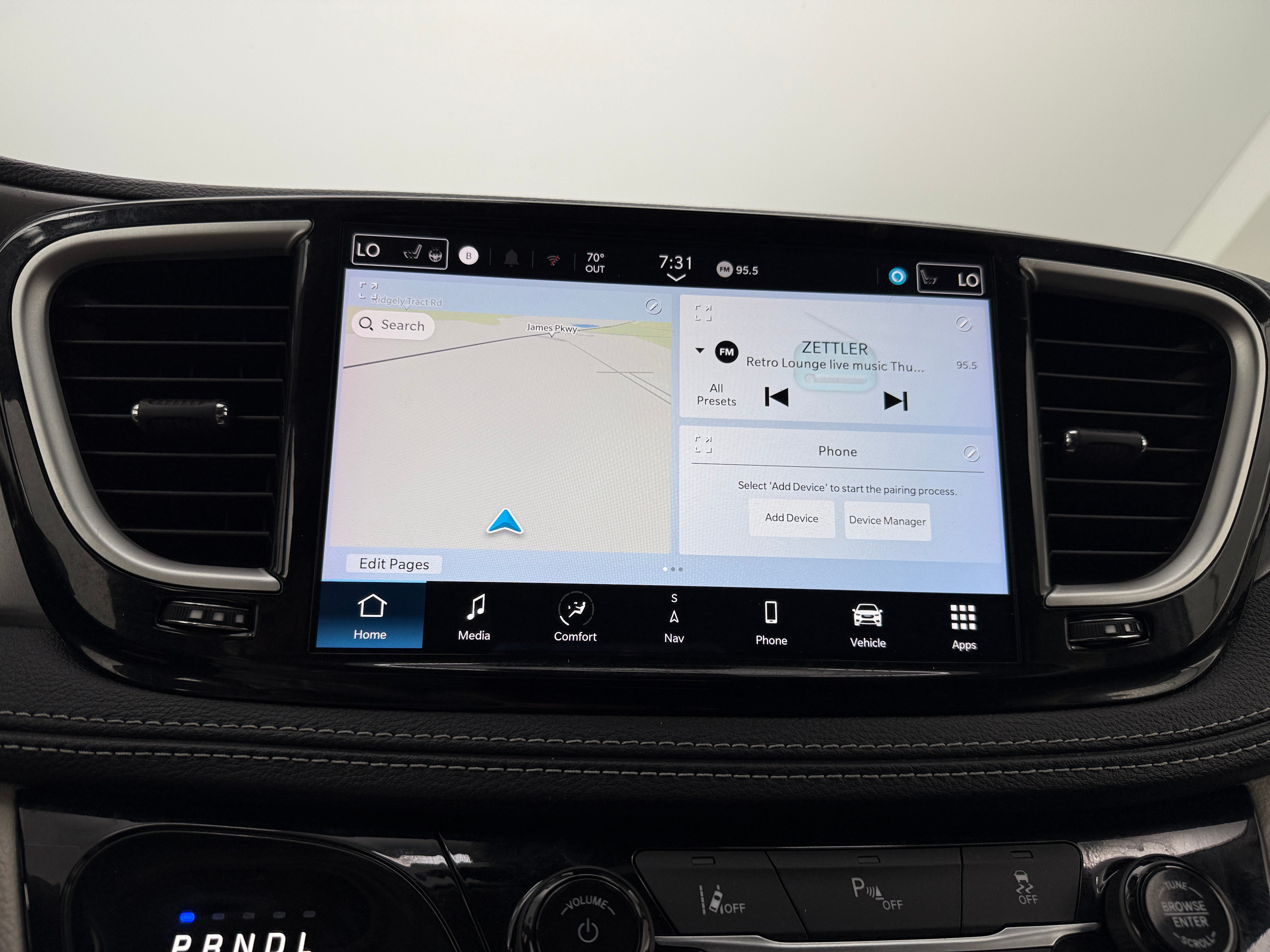 2024 Chrysler Pacifica Hybrid Select 3