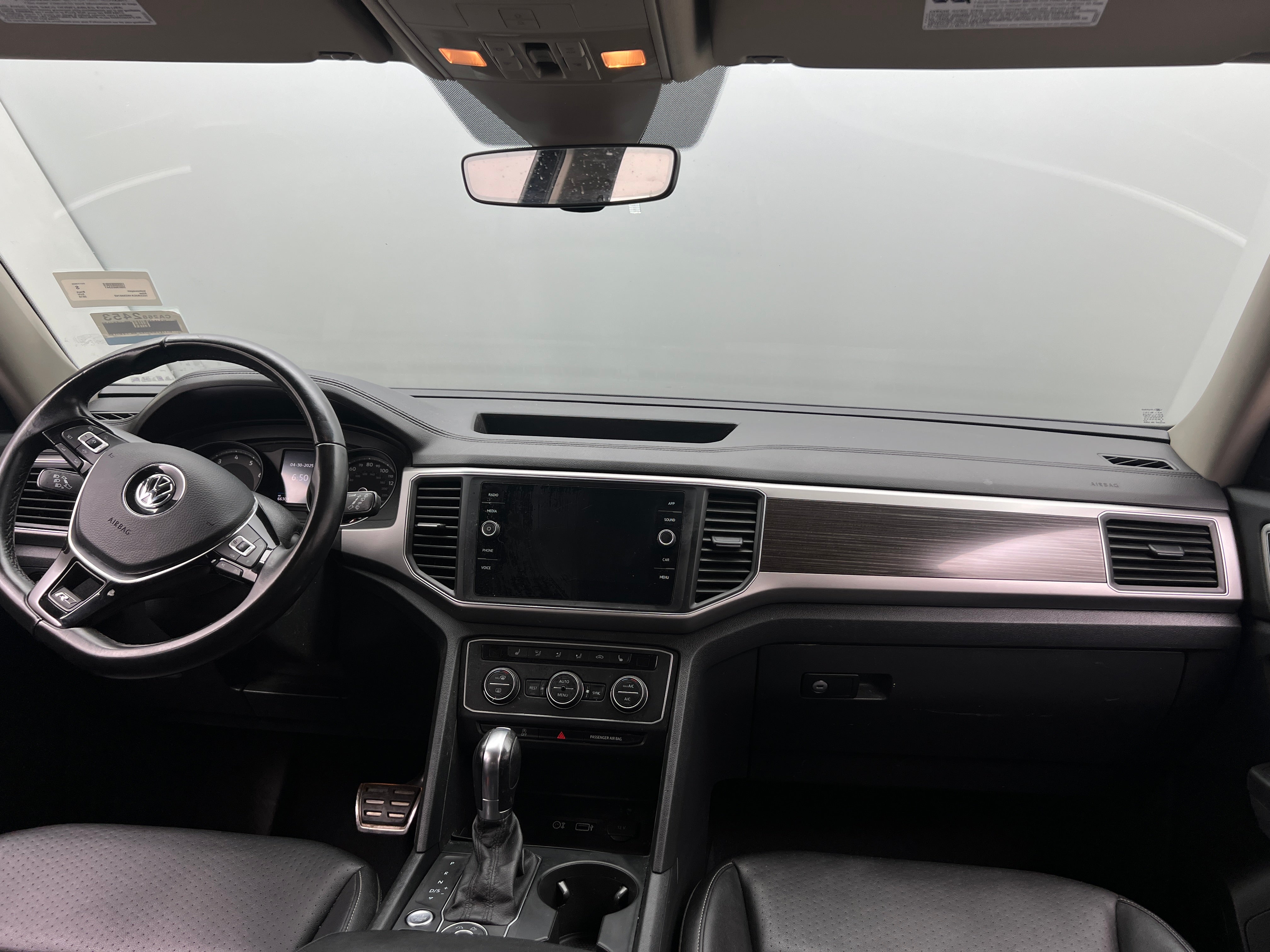 2019 Volkswagen Atlas SE 2