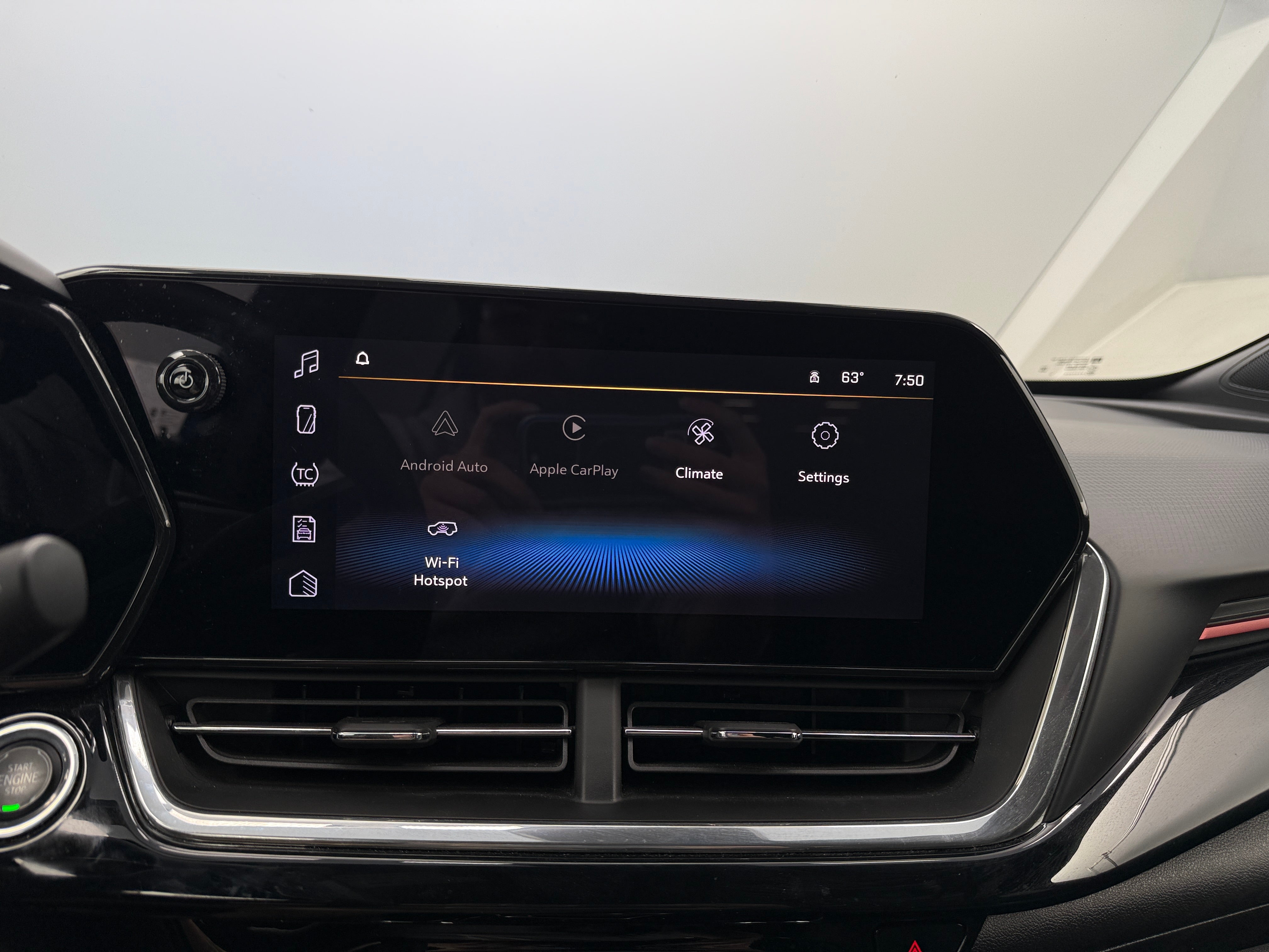 2024 Chevrolet Trax RS 3
