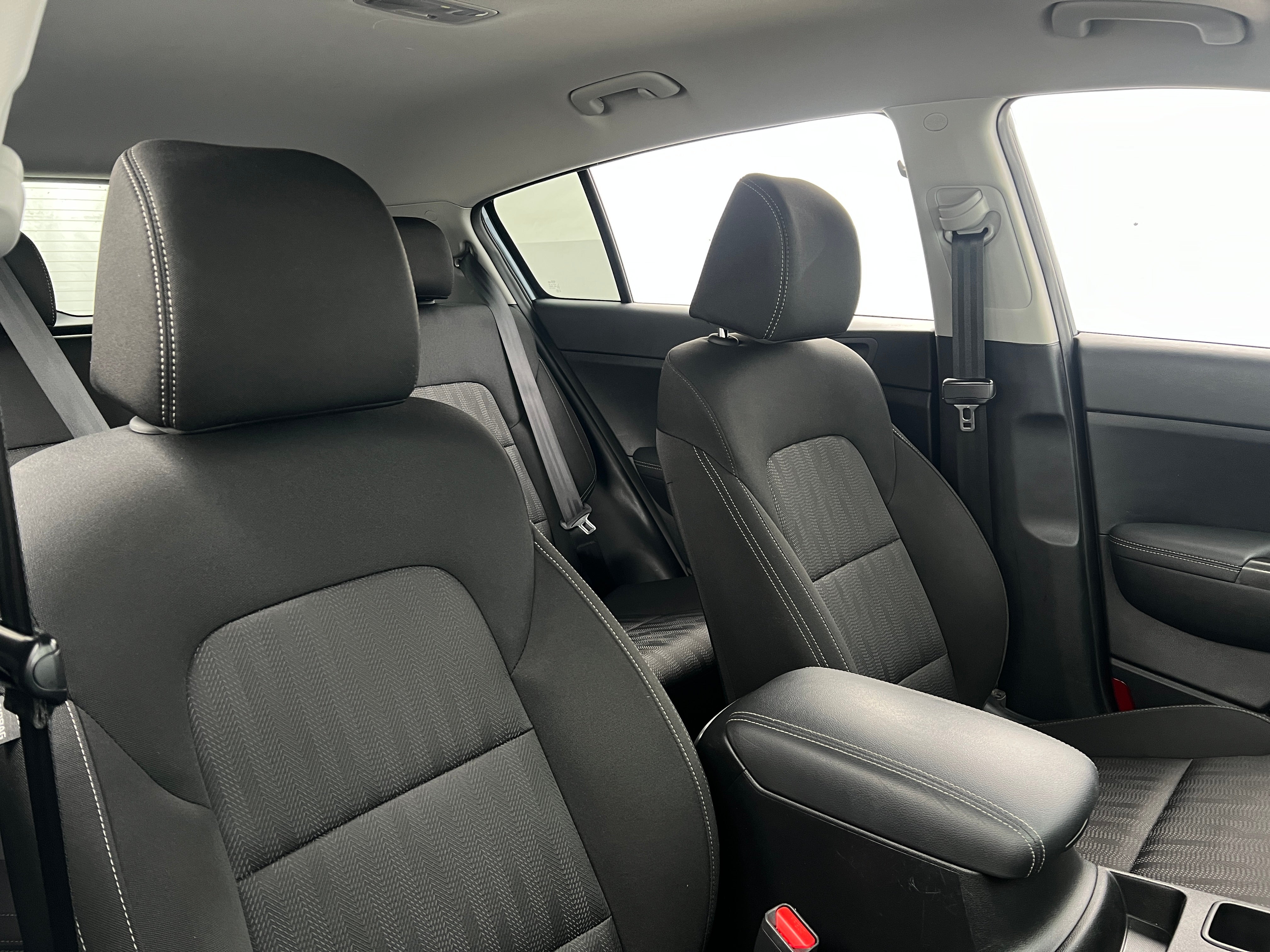 2022 Kia Sportage LX 2
